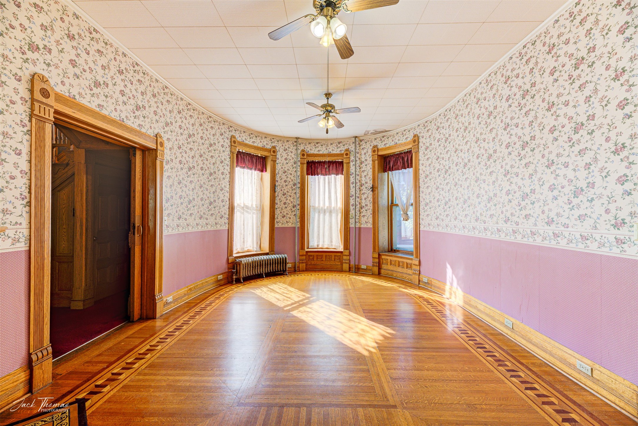 Helena, Montana 59601, United States, 4 Bedrooms Bedrooms, ,3 BathroomsBathrooms,Residential,Pending,37479