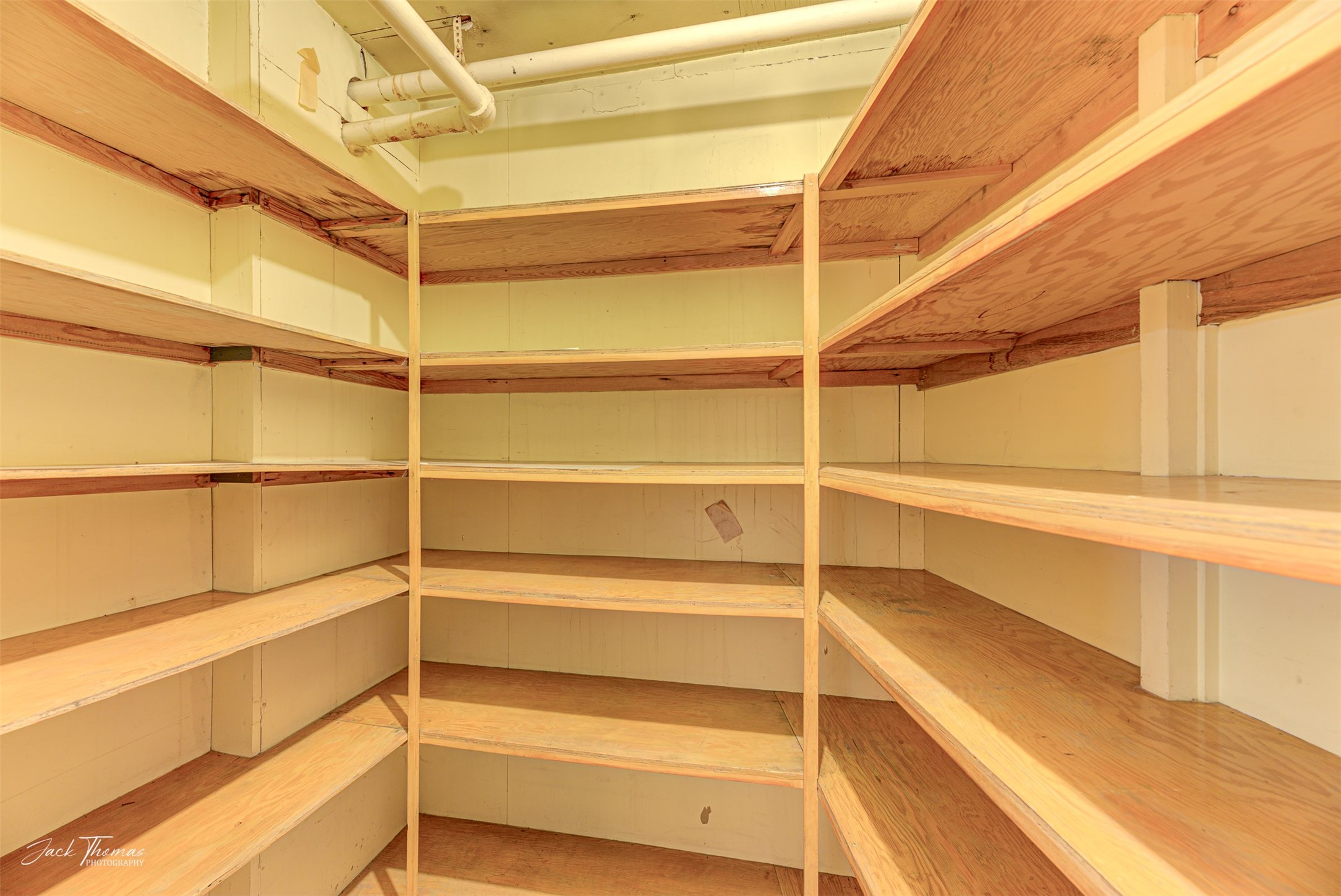 Helena, Montana 59601, United States, 4 Bedrooms Bedrooms, ,3 BathroomsBathrooms,Residential,Pending,37479