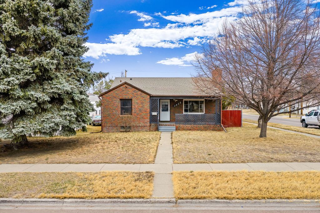 Photo of 1425 4th Avenue S, Great Falls, MT 59405 (MLS # 30066290)