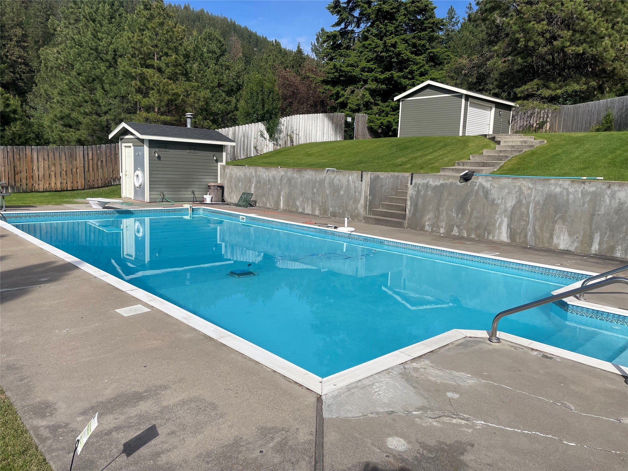 2 Elk Ridge Court