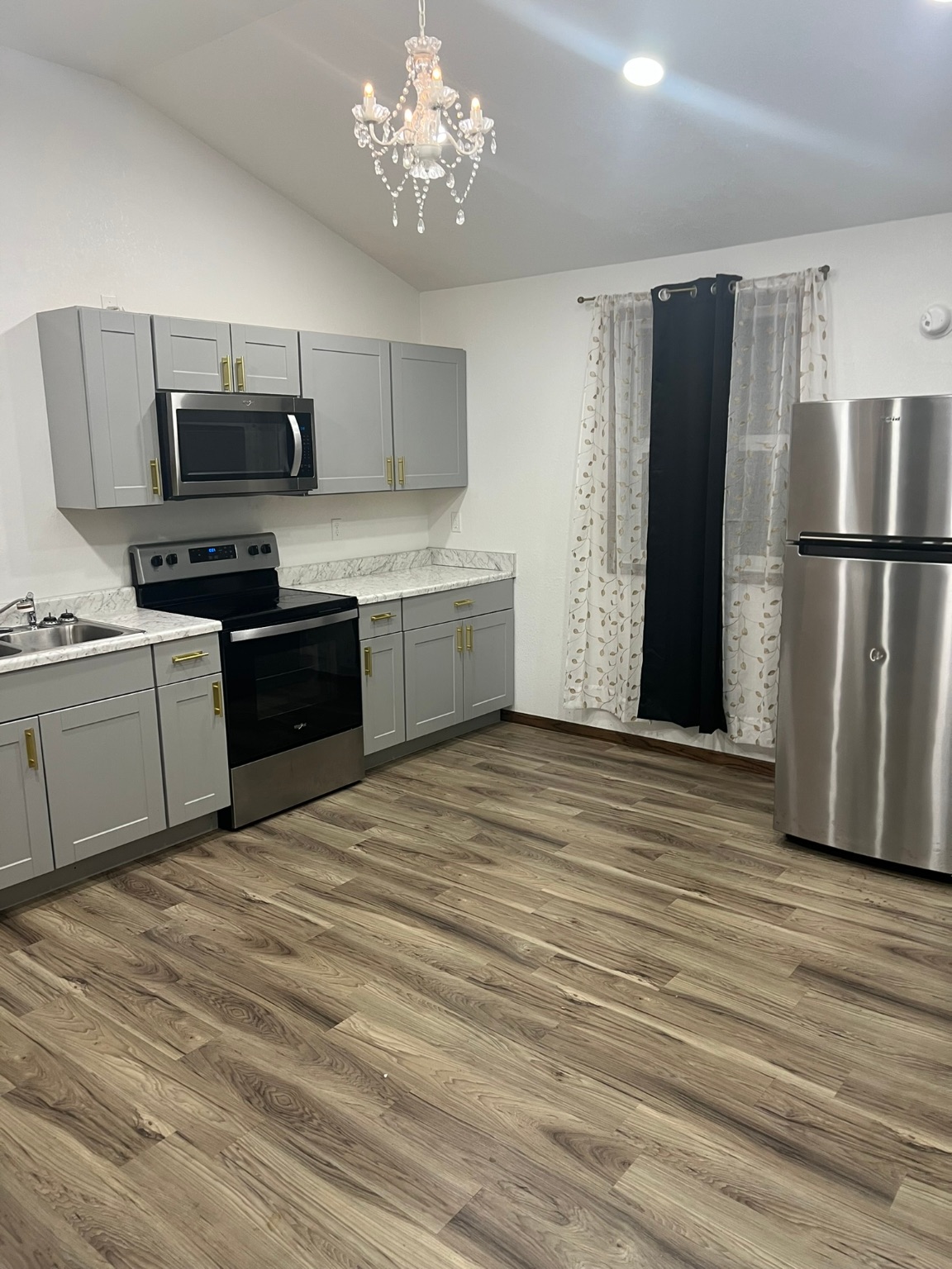 132 E Richland Avenue