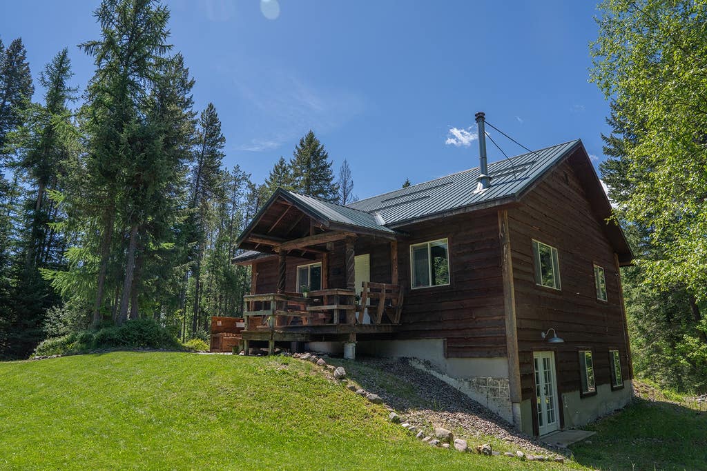 Photo of 132 Rockwood Road, Kalispell, MT 59901 (MLS # 30071249)