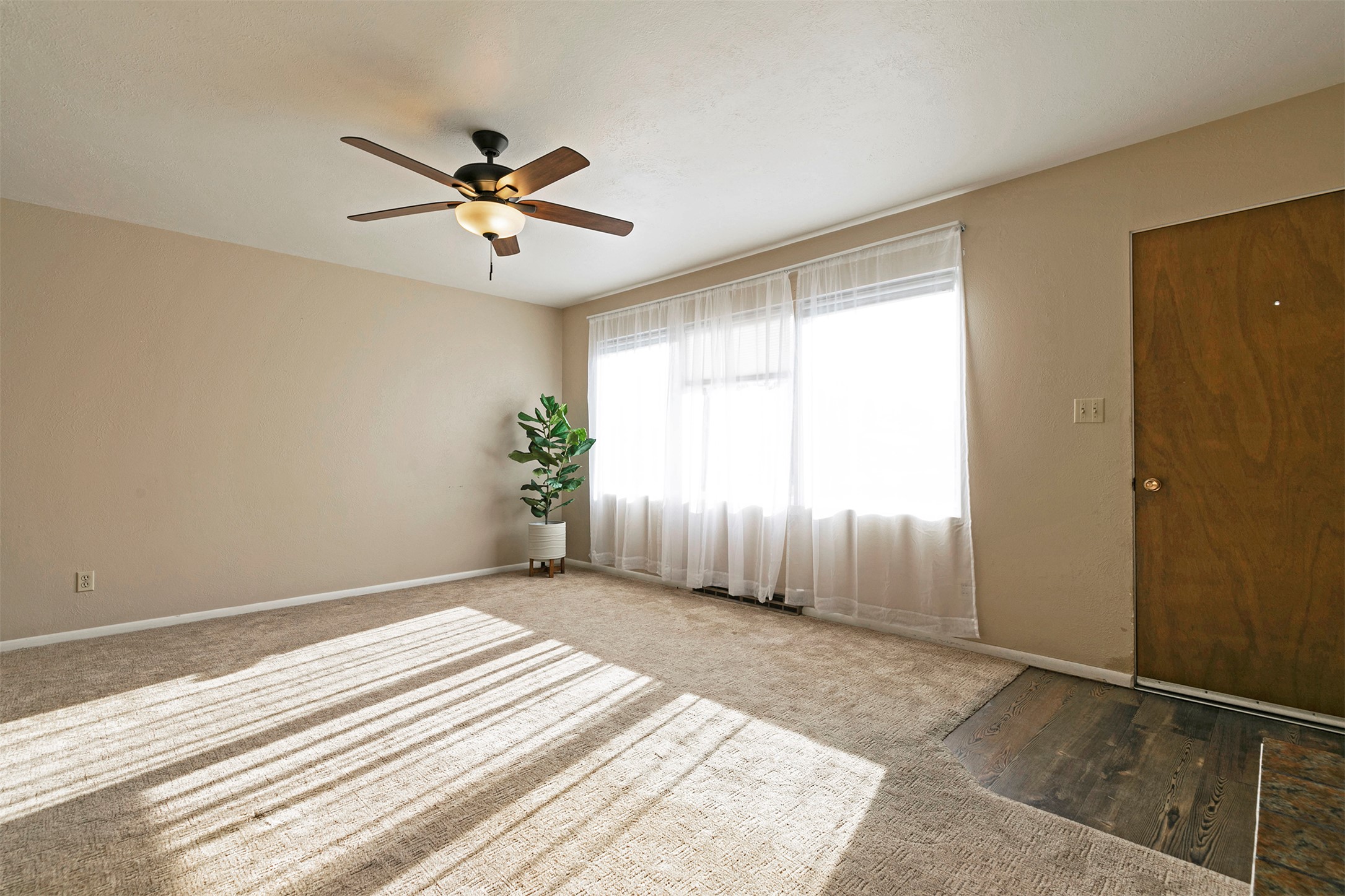 2418 S 10th Street W