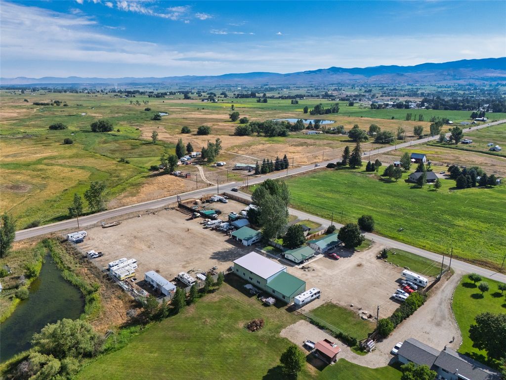 Photo of 1033 Old Corvallis Road, Corvallis, MT 59828 (MLS # 30054706)