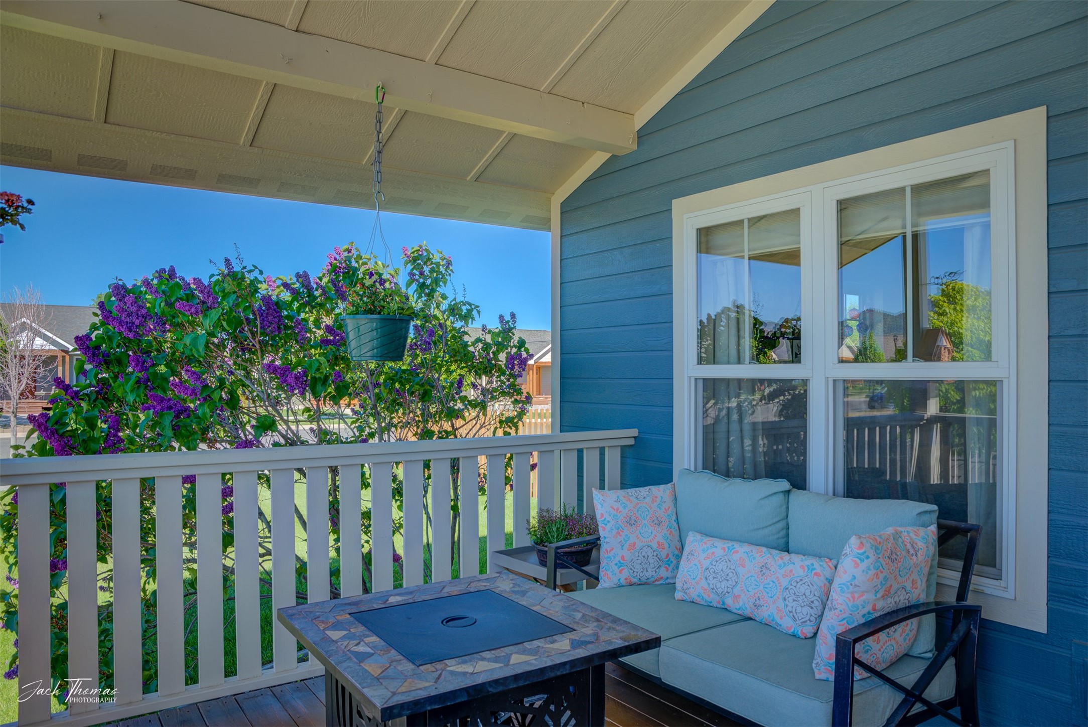 Helena, Montana 59602, United States, 5 Bedrooms Bedrooms, ,4 BathroomsBathrooms,Residential,Pending,159320