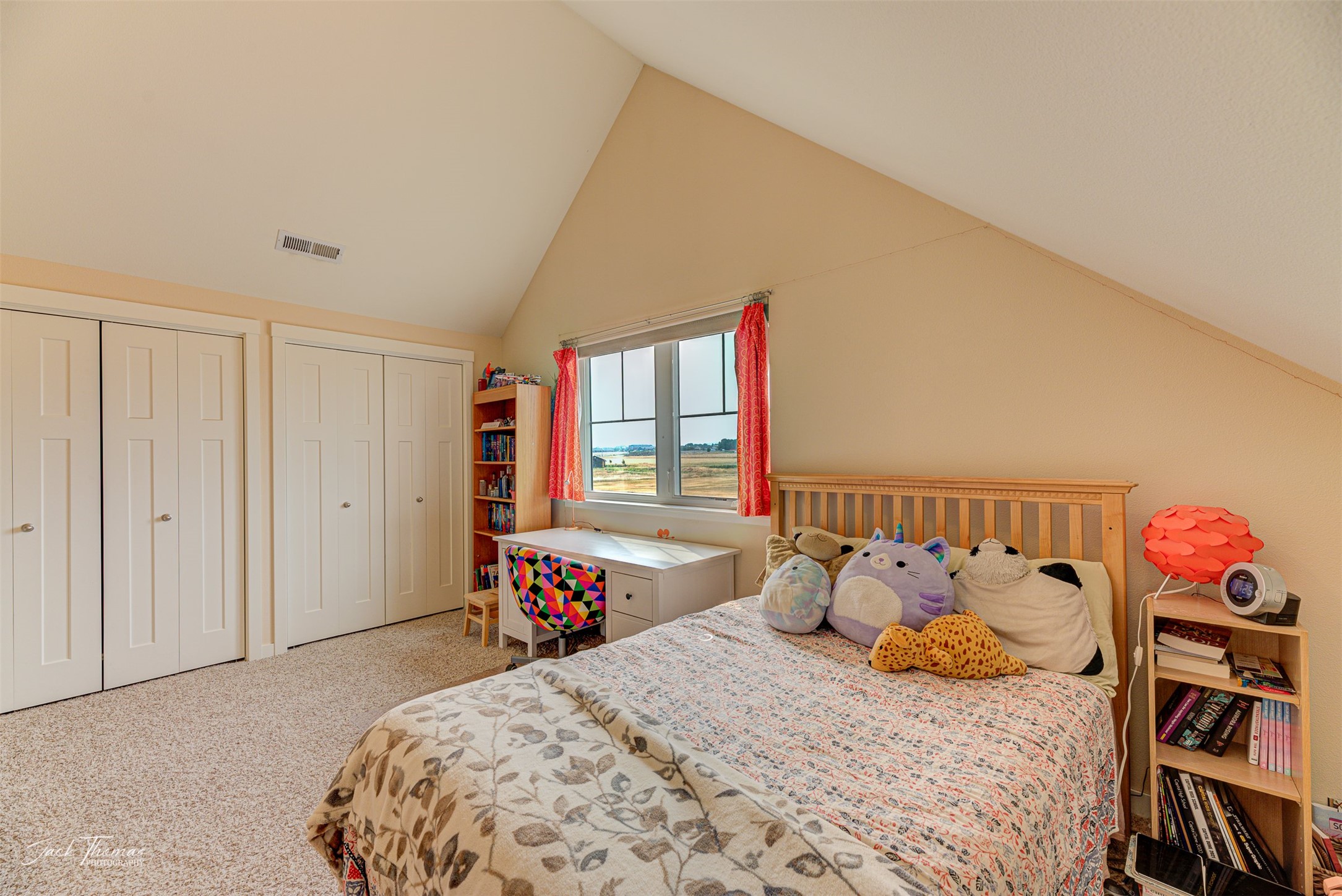 Helena, Montana 59602, United States, 5 Bedrooms Bedrooms, ,4 BathroomsBathrooms,Residential,Pending,159320