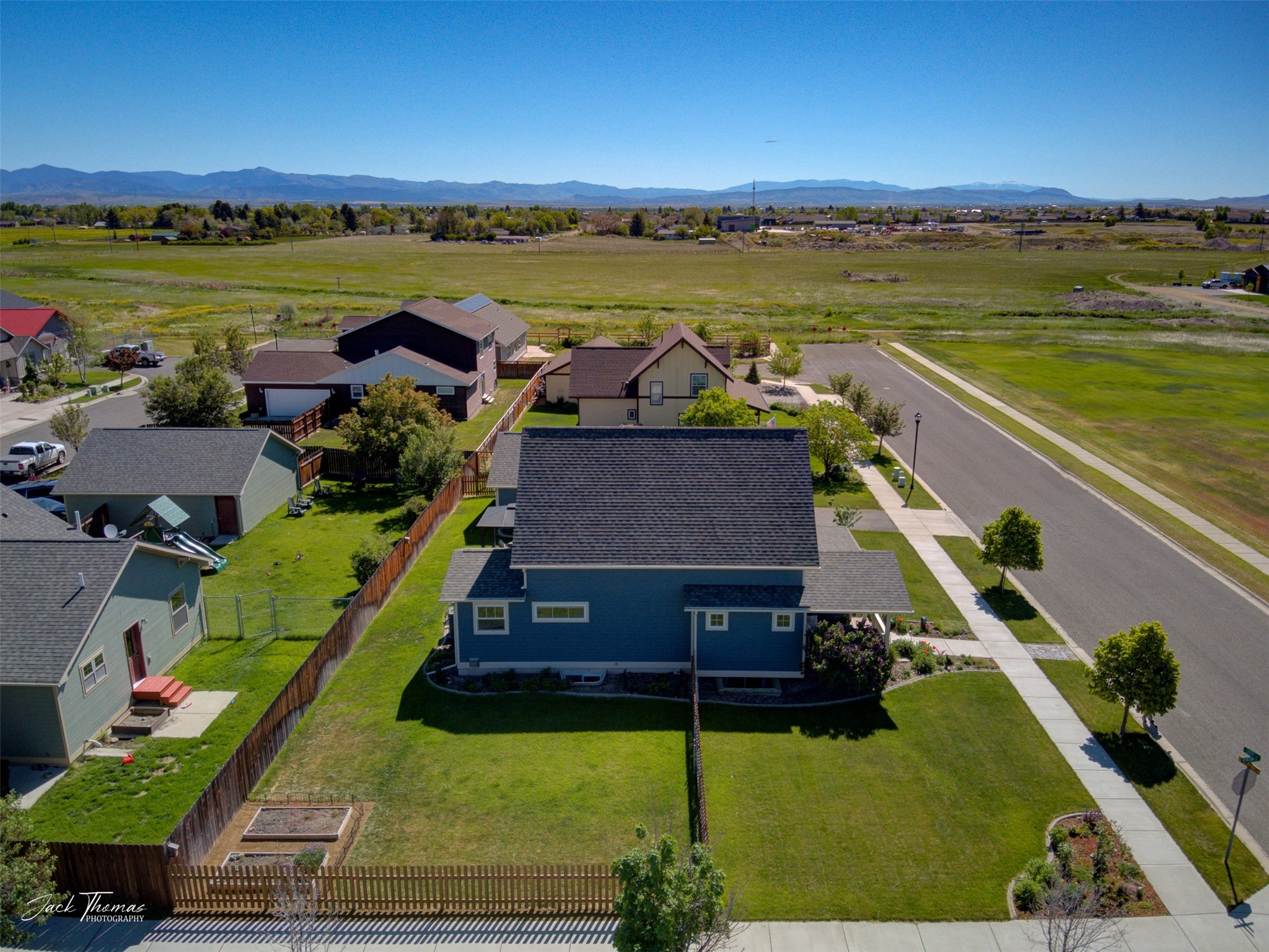 Helena, Montana 59602, United States, 5 Bedrooms Bedrooms, ,4 BathroomsBathrooms,Residential,Pending,159320