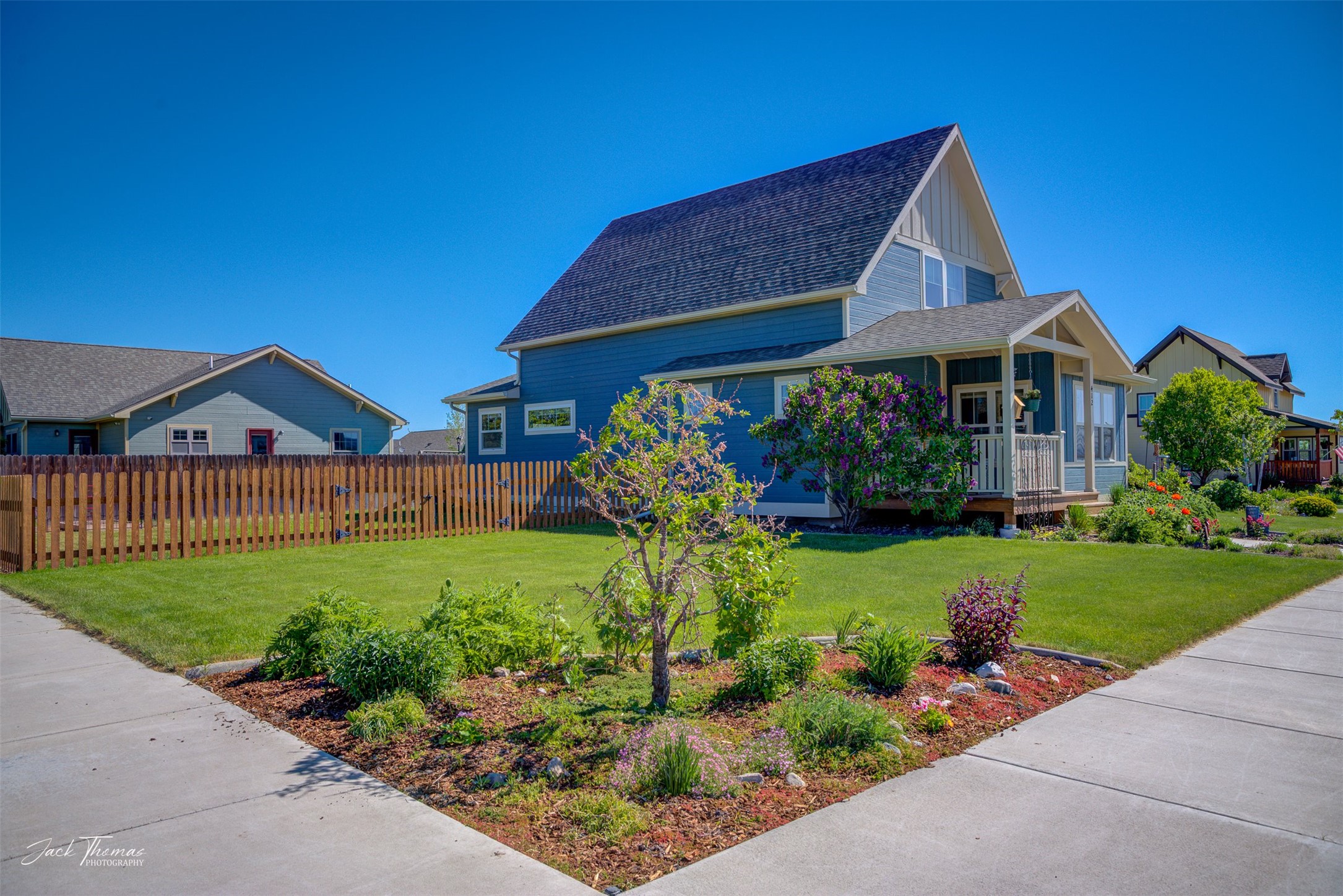 Helena, Montana 59602, United States, 5 Bedrooms Bedrooms, ,4 BathroomsBathrooms,Residential,Pending,159320