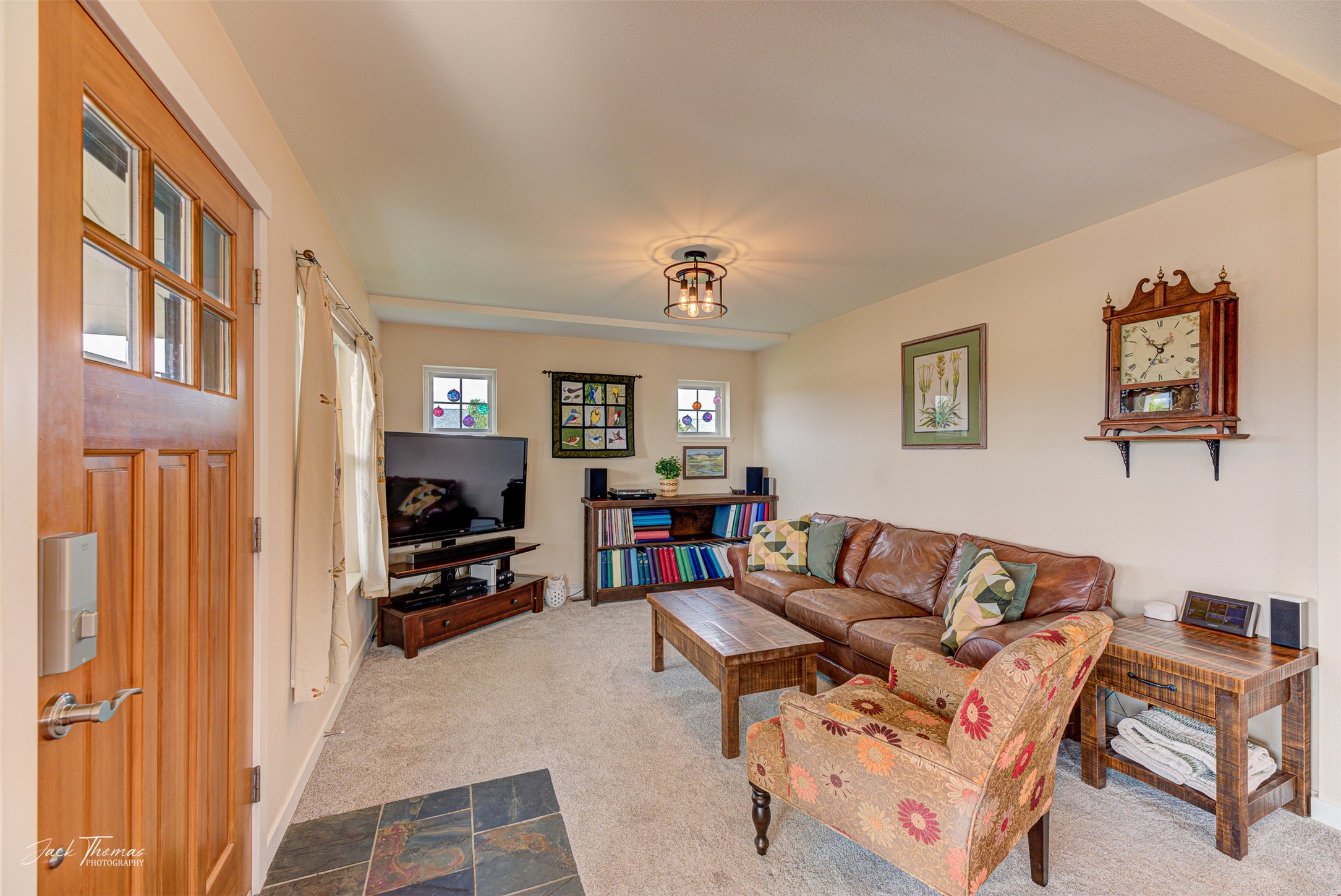 Helena, Montana 59602, United States, 5 Bedrooms Bedrooms, ,4 BathroomsBathrooms,Residential,Pending,159320