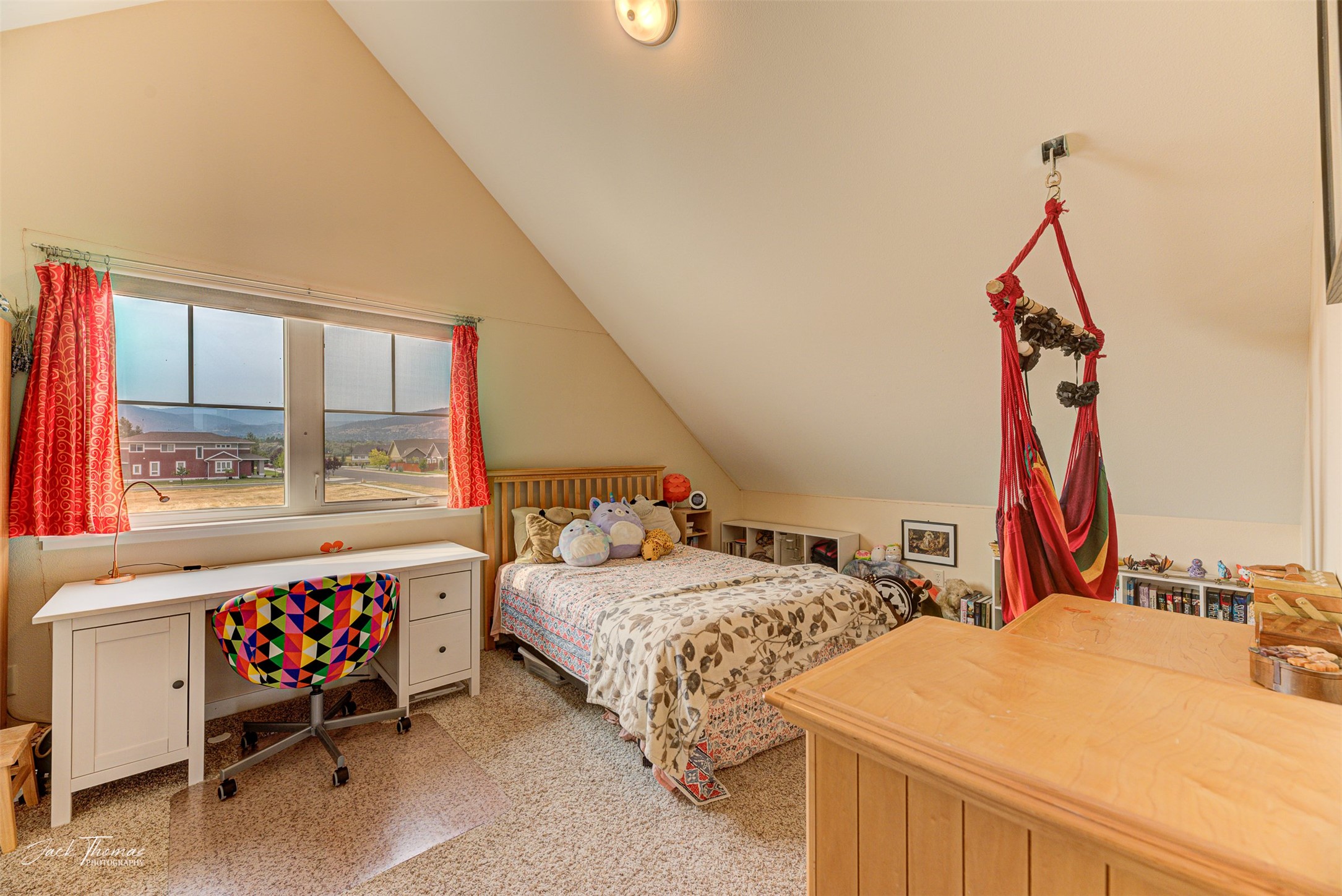 Helena, Montana 59602, United States, 5 Bedrooms Bedrooms, ,4 BathroomsBathrooms,Residential,Pending,159320