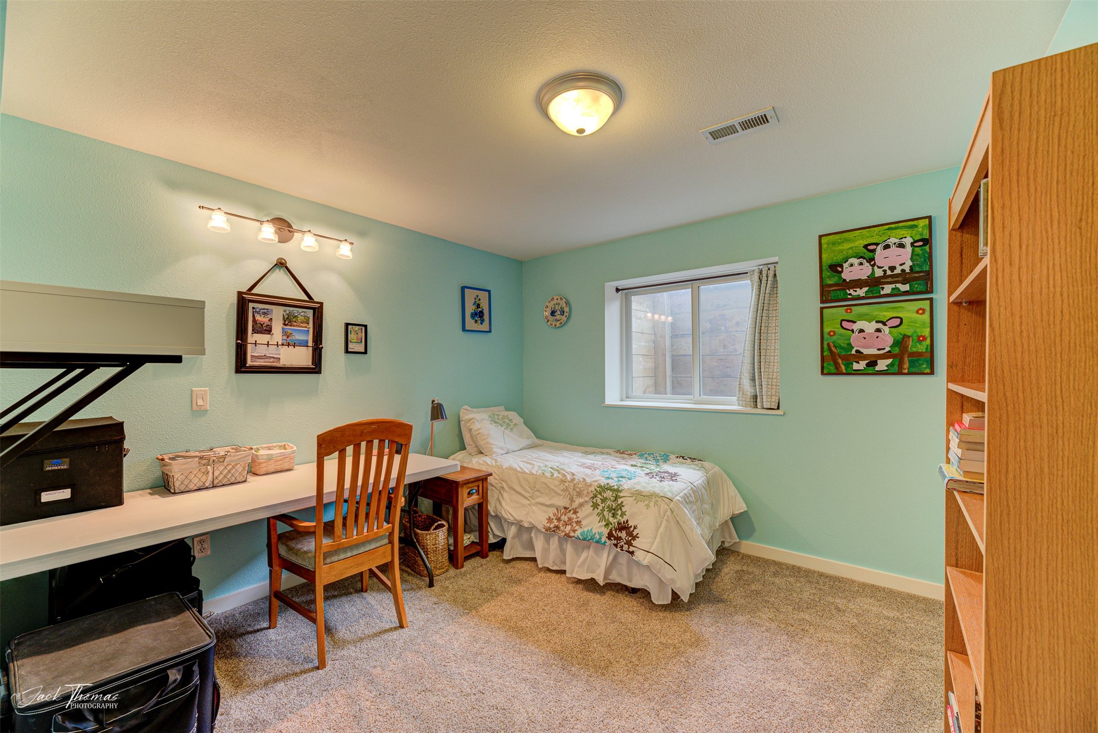 Helena, Montana 59602, United States, 5 Bedrooms Bedrooms, ,4 BathroomsBathrooms,Residential,Pending,159320