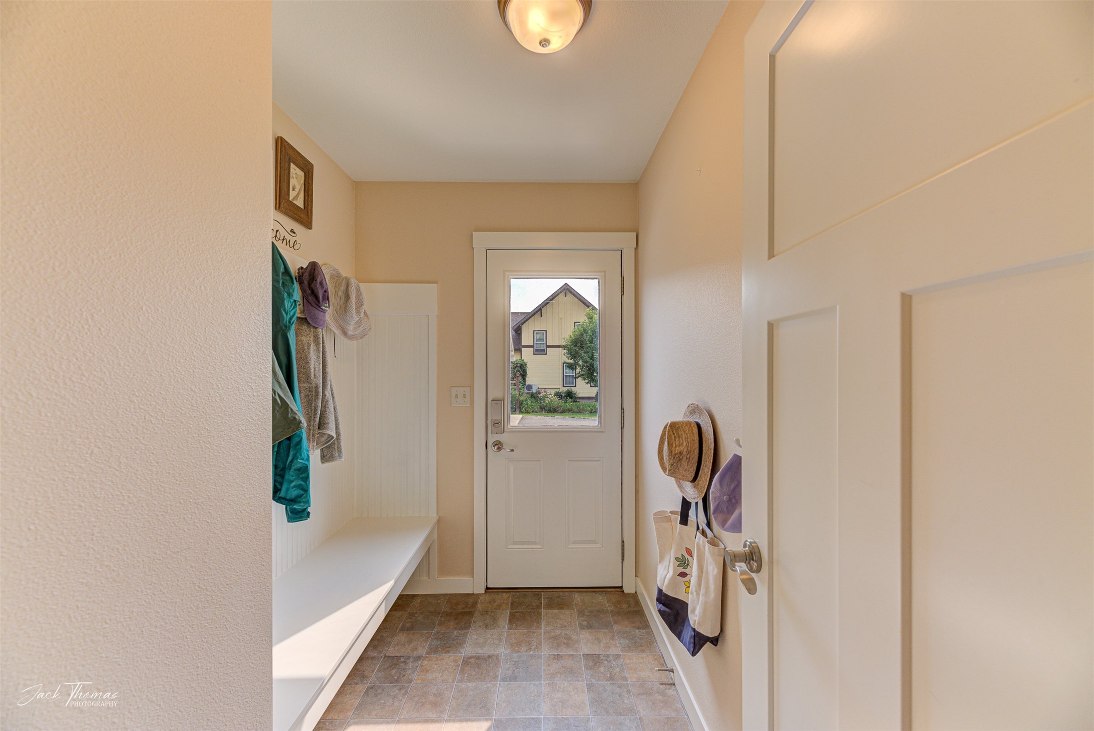 Helena, Montana 59602, United States, 5 Bedrooms Bedrooms, ,4 BathroomsBathrooms,Residential,Pending,159320