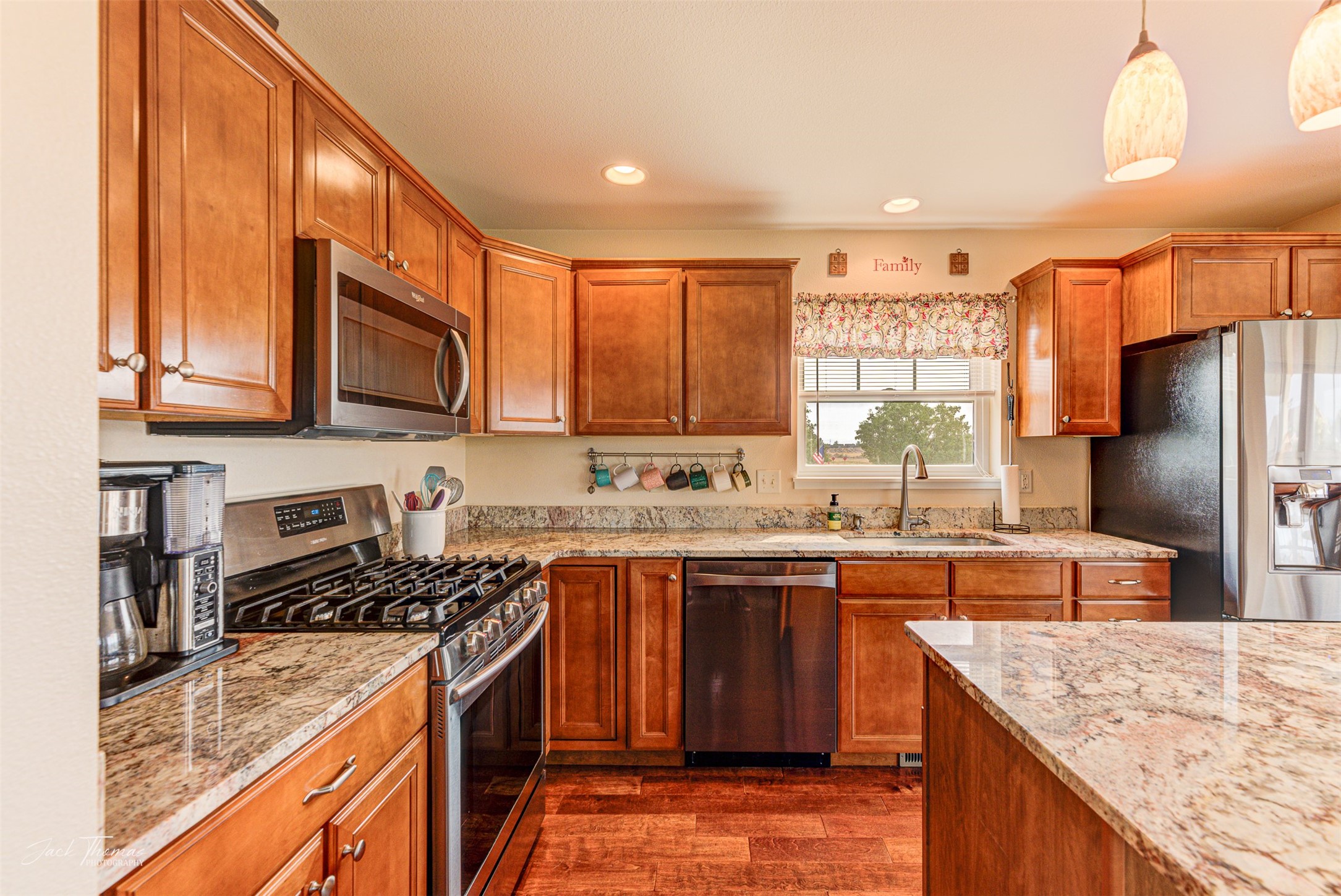 Helena, Montana 59602, United States, 5 Bedrooms Bedrooms, ,4 BathroomsBathrooms,Residential,Pending,159320