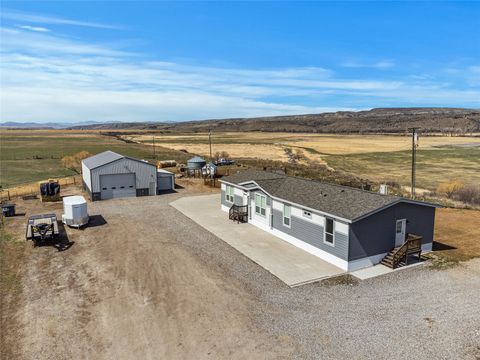 Photo of 2117 Nixon Gulch Road, Manhattan, MT 59741 (MLS # 30066197)