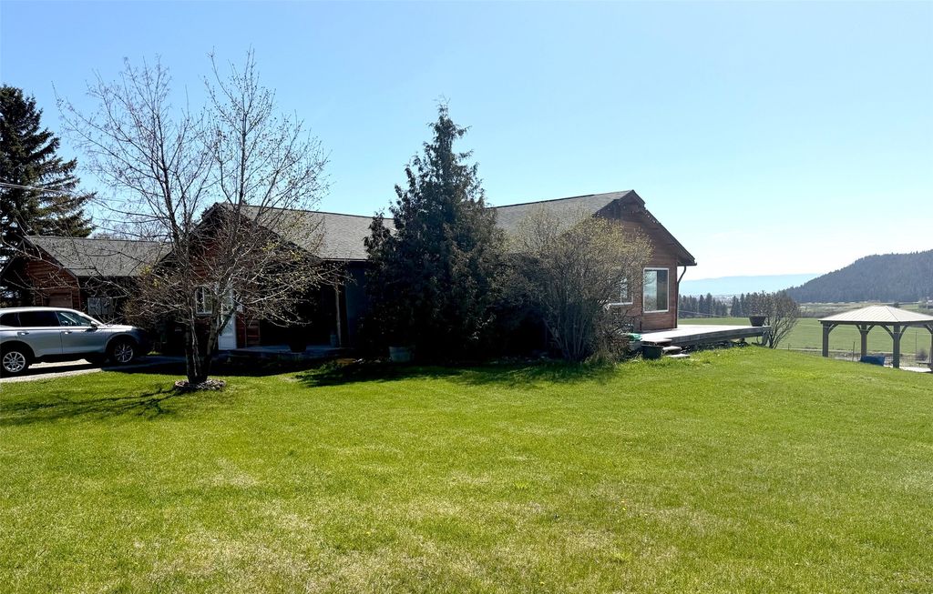Photo of 1662 &amp; 1660 US Hwy 2 W, Kalispell, MT 59901 (MLS # 30069972)