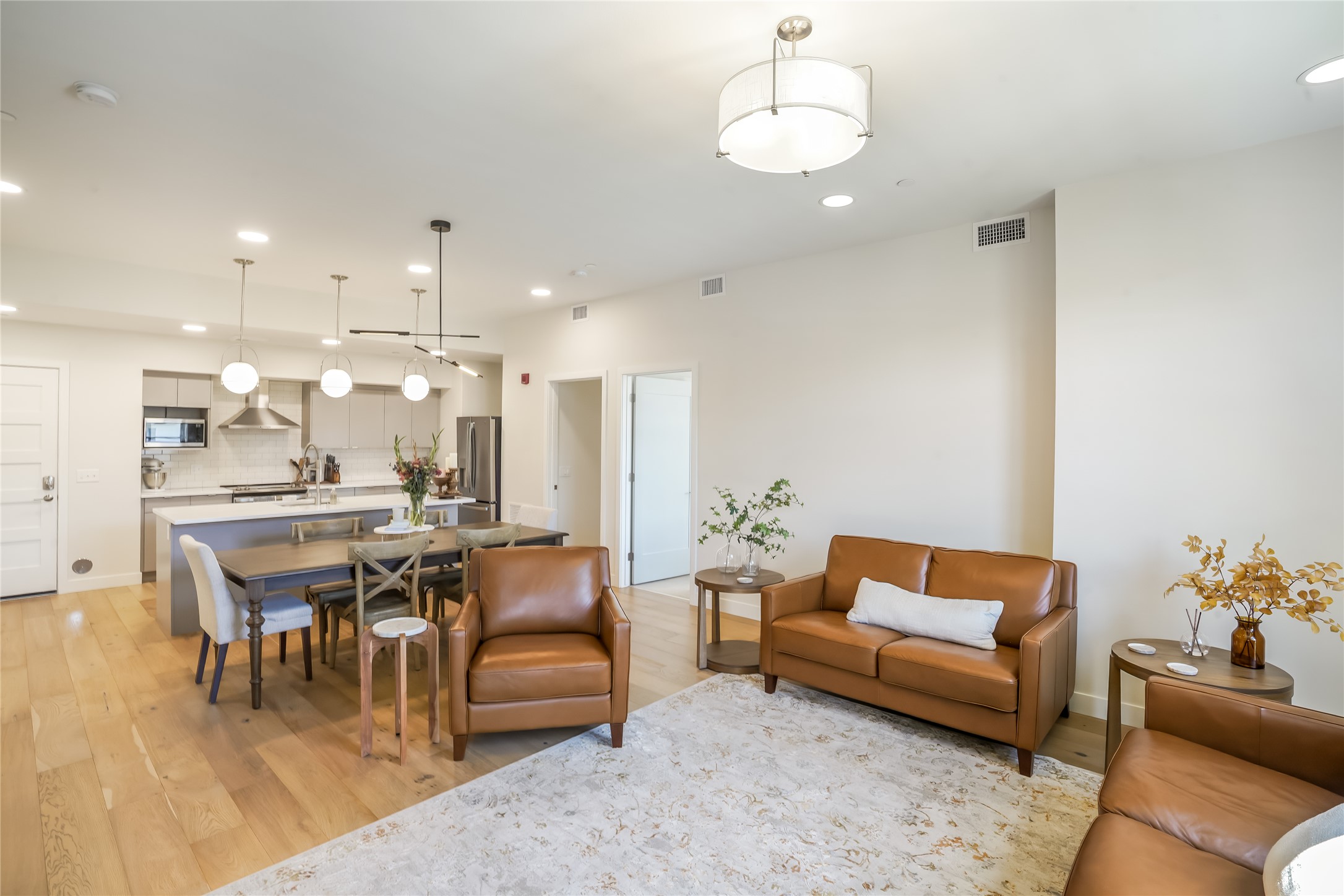 265 S 4th Street E 208