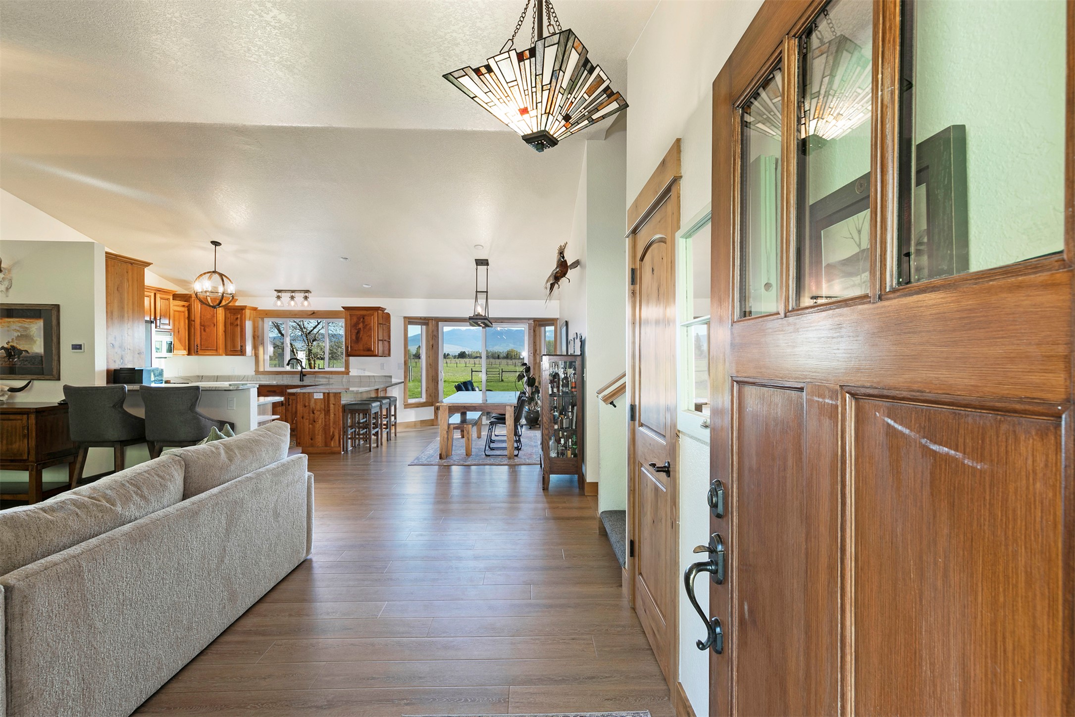 1884 Whitetail Lane