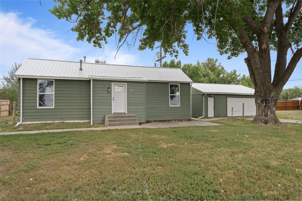 Photo of 380 Central Avenue, Vaughn, MT 59487 (MLS # 30076121)