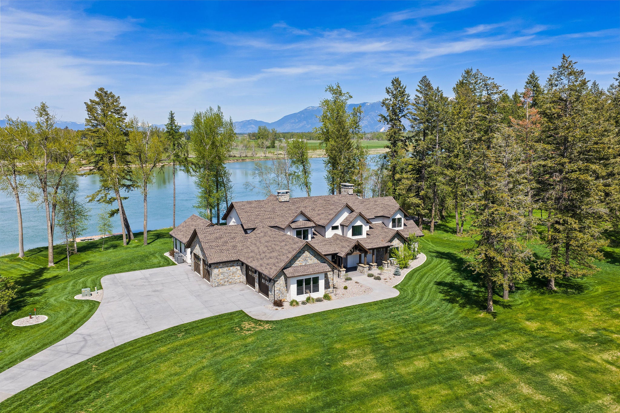 1275 Lower Valley Road