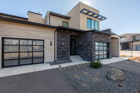 Photo of 10 Caymus Lane #B, Bozeman, MT 59718 (MLS # 30066388)