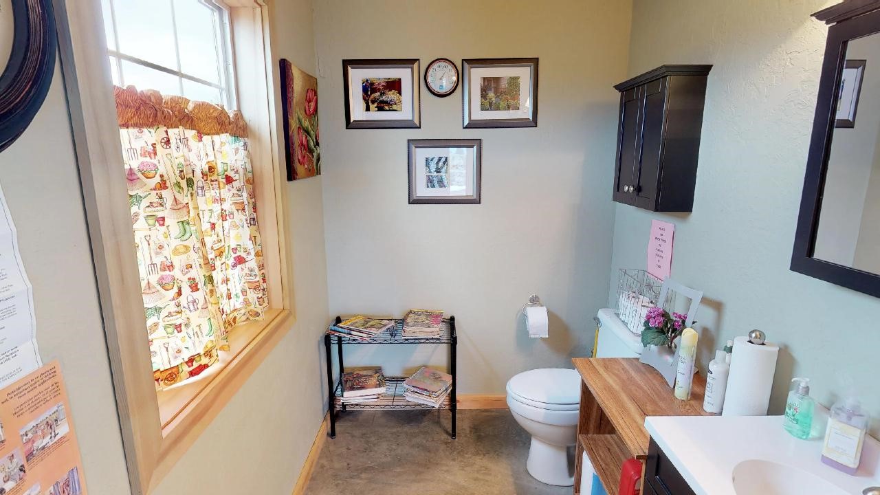 Polson, Montana 59860, United States, 3 Bedrooms Bedrooms, ,2 BathroomsBathrooms,Residential,Active,53949