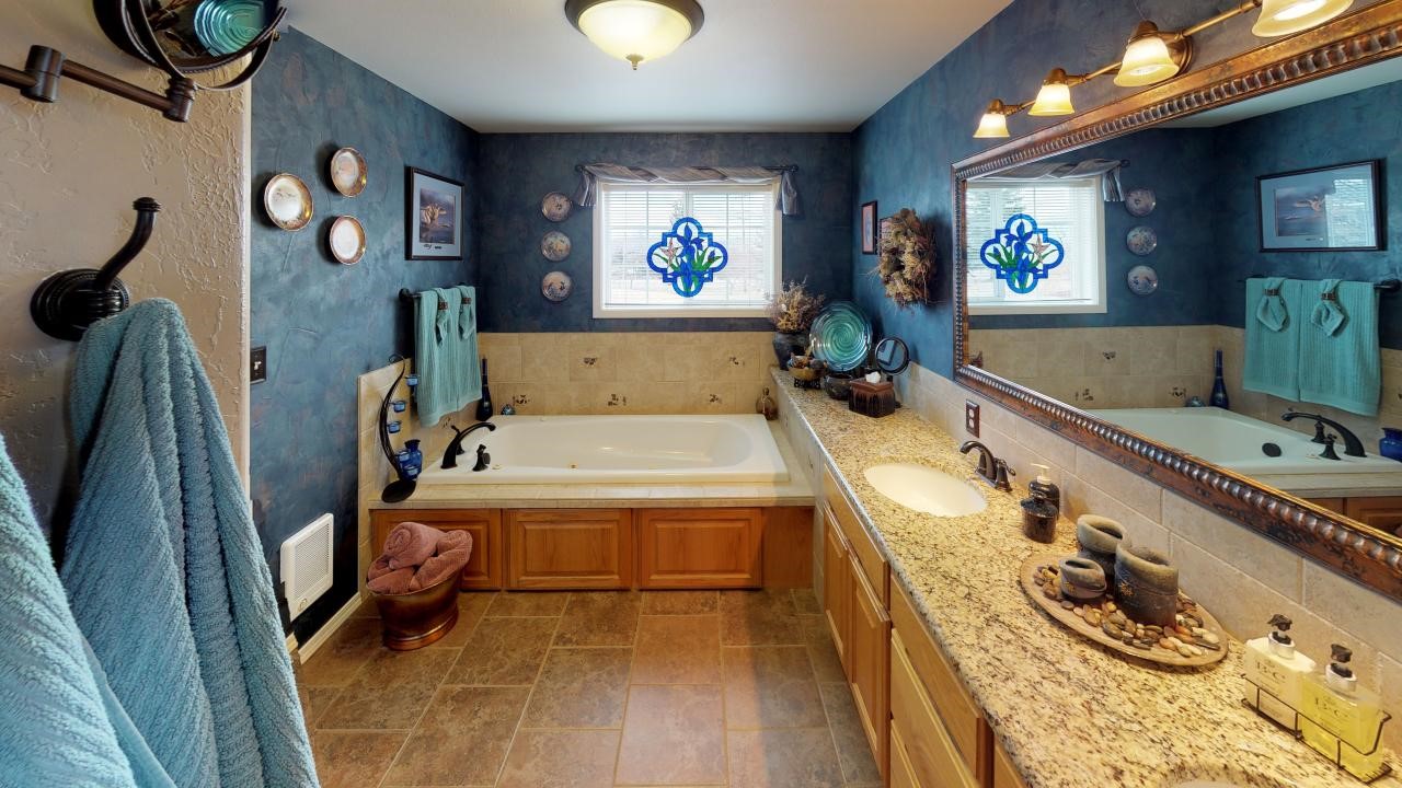 Polson, Montana 59860, United States, 3 Bedrooms Bedrooms, ,2 BathroomsBathrooms,Residential,Active,53949