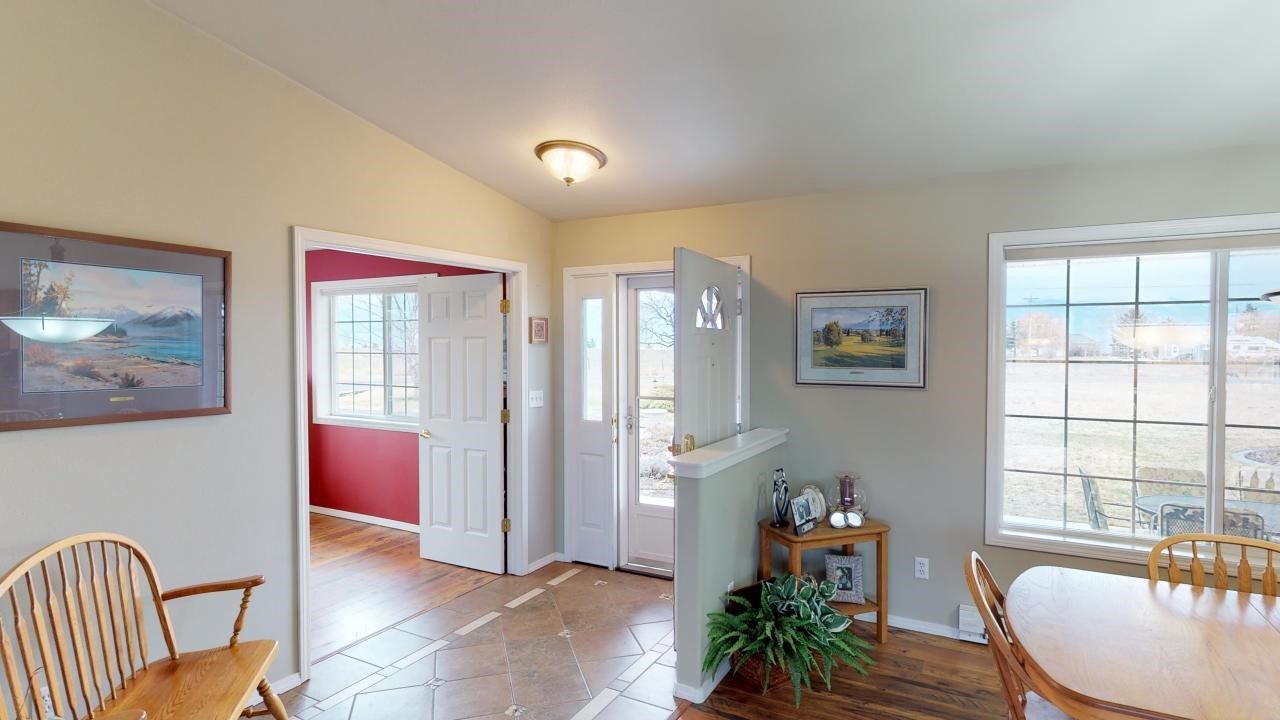 Polson, Montana 59860, United States, 3 Bedrooms Bedrooms, ,2 BathroomsBathrooms,Residential,Active,53949