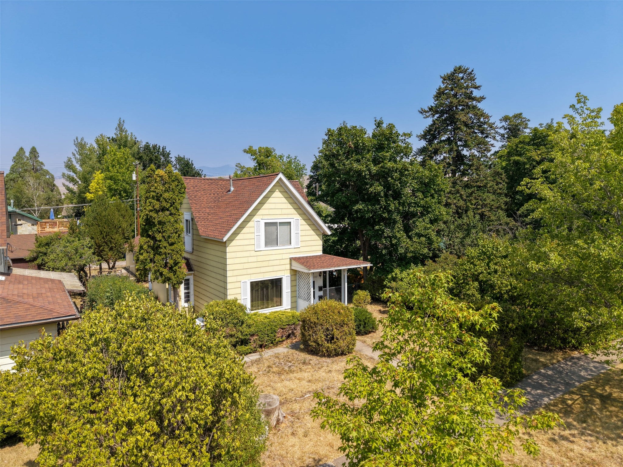 620 S 1st Street W