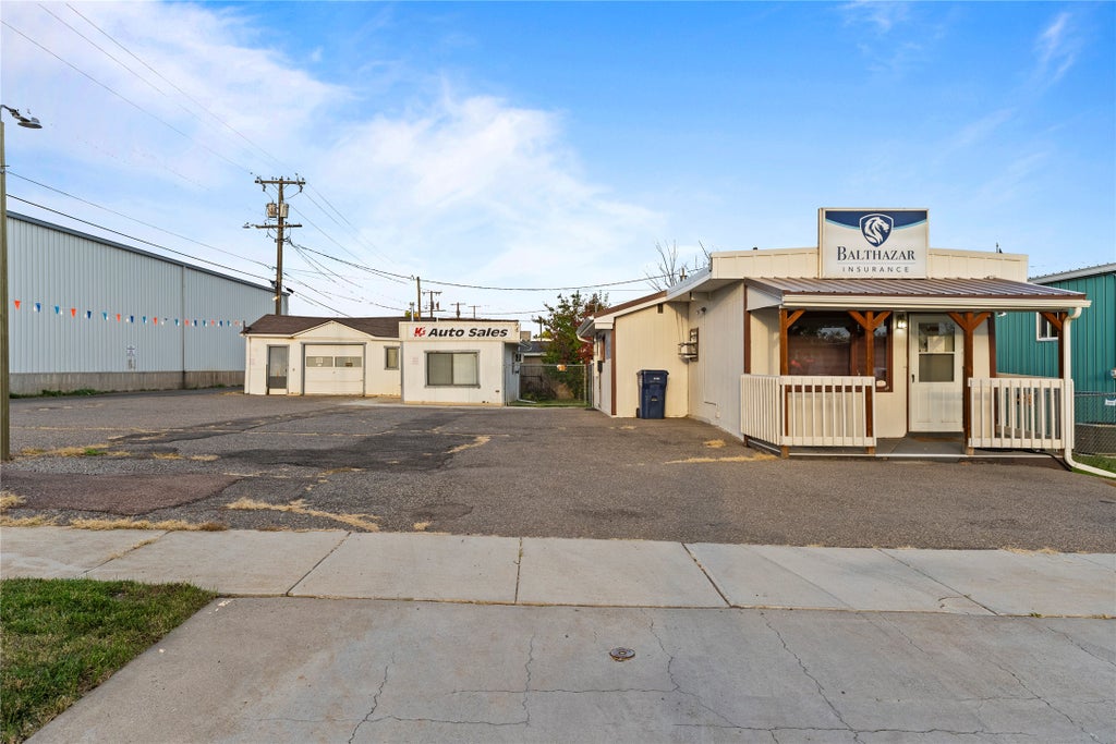 Photo of 908/910 6th Street S, Great Falls, MT 59405 (MLS # 30079202)