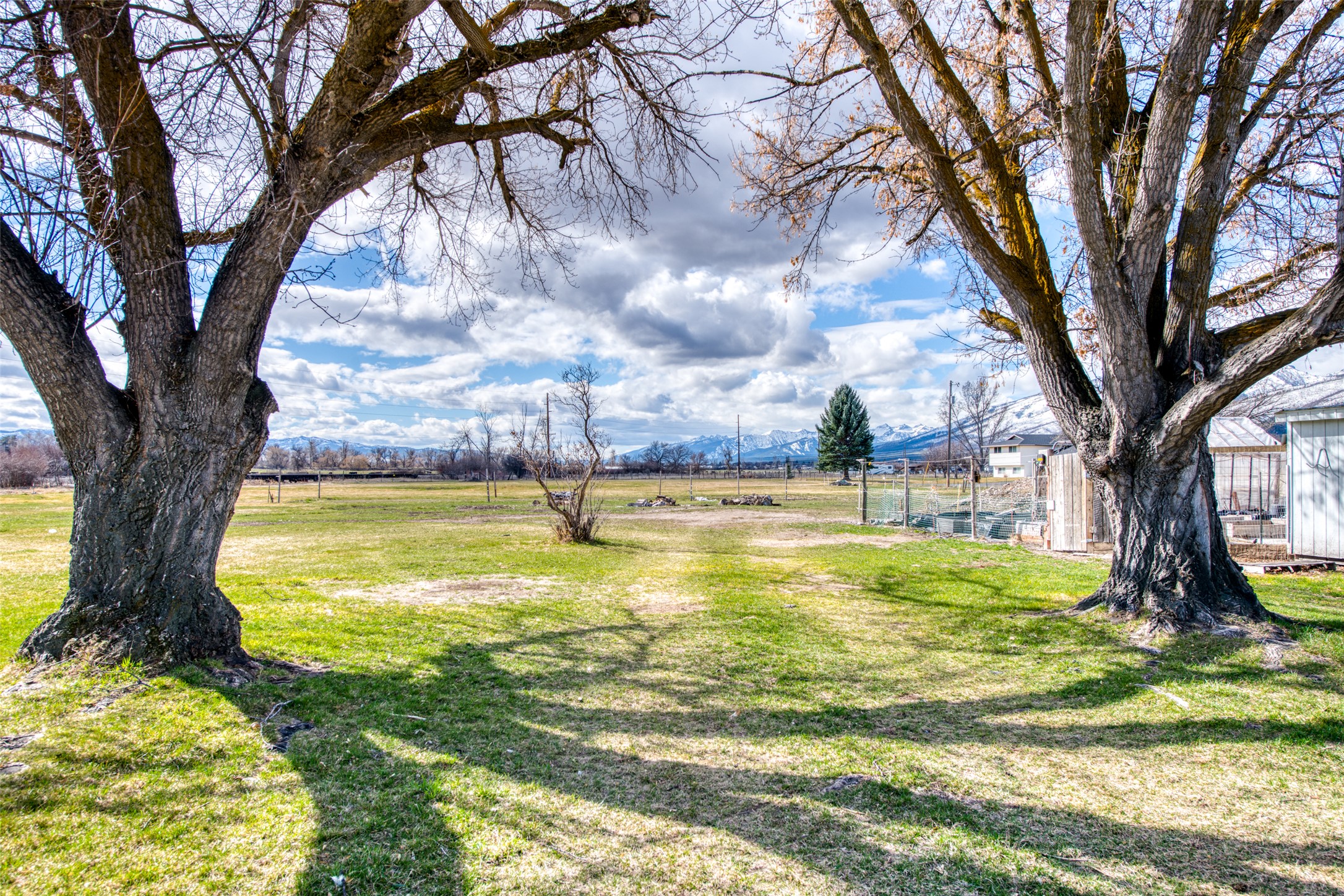 Hamilton, Montana 59840, United States, 2 Bedrooms Bedrooms, ,1 BathroomBathrooms,Residential,Active,117302