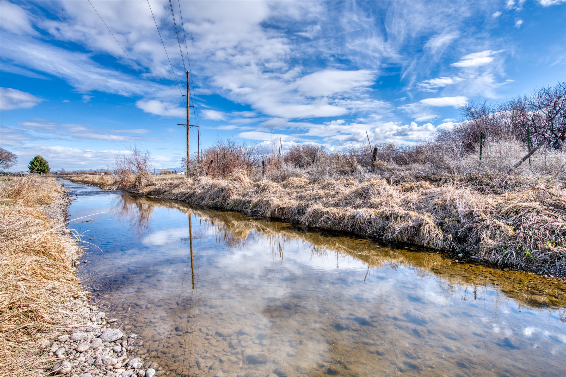 Hamilton, Montana 59840, United States, 2 Bedrooms Bedrooms, ,1 BathroomBathrooms,Residential,Active,117302