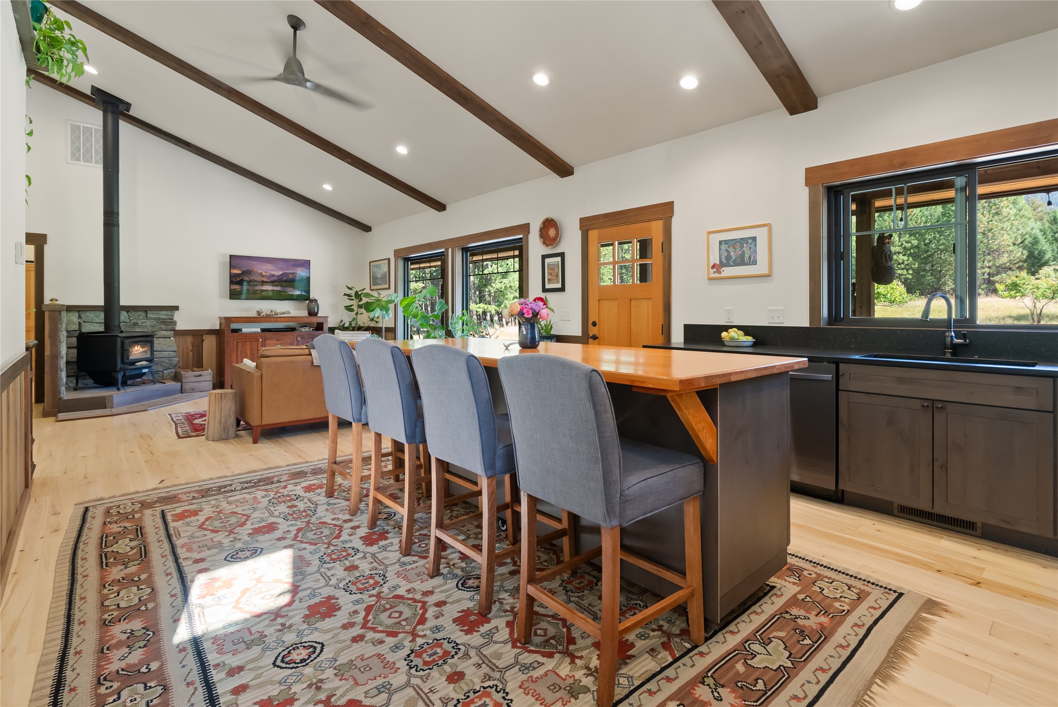 Bigfork, Montana 59911, United States, 4 Bedrooms Bedrooms, ,3 BathroomsBathrooms,Residential,Active,221176