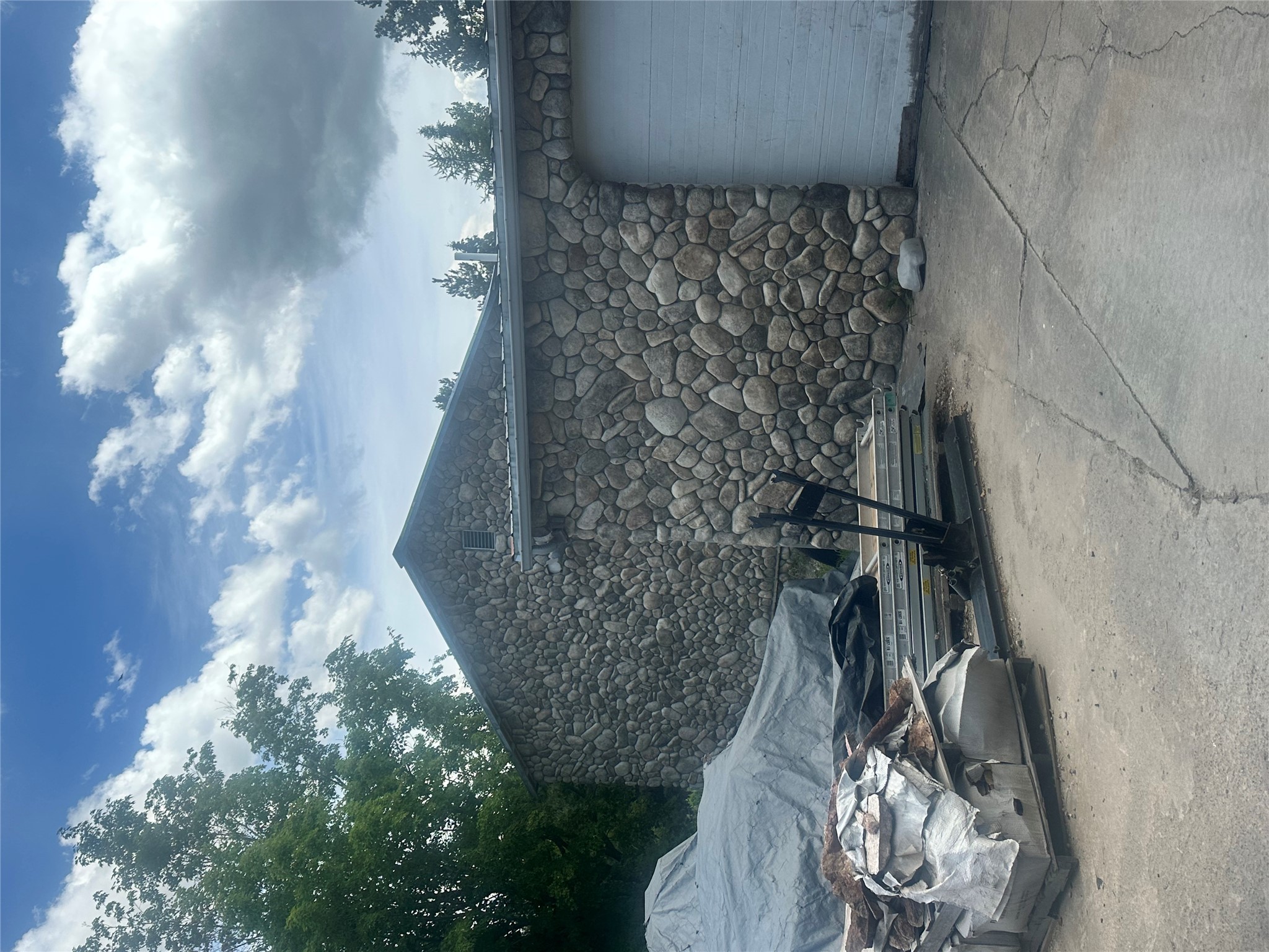 Hamilton, Montana 59840, United States, ,Commercial,Active,163050