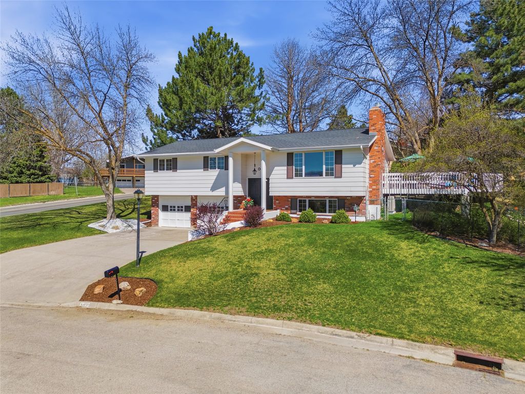 Photo of 100 Simons Drive, Missoula, MT 59803 (MLS # 30068811)