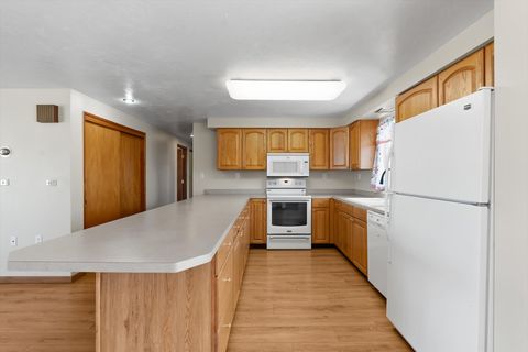 Tiny photo for 1005 Clark Street, Deer Lodge, MT 59722 (MLS # 30072024)