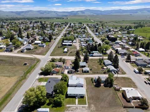 Tiny photo for 1005 Clark Street, Deer Lodge, MT 59722 (MLS # 30072024)