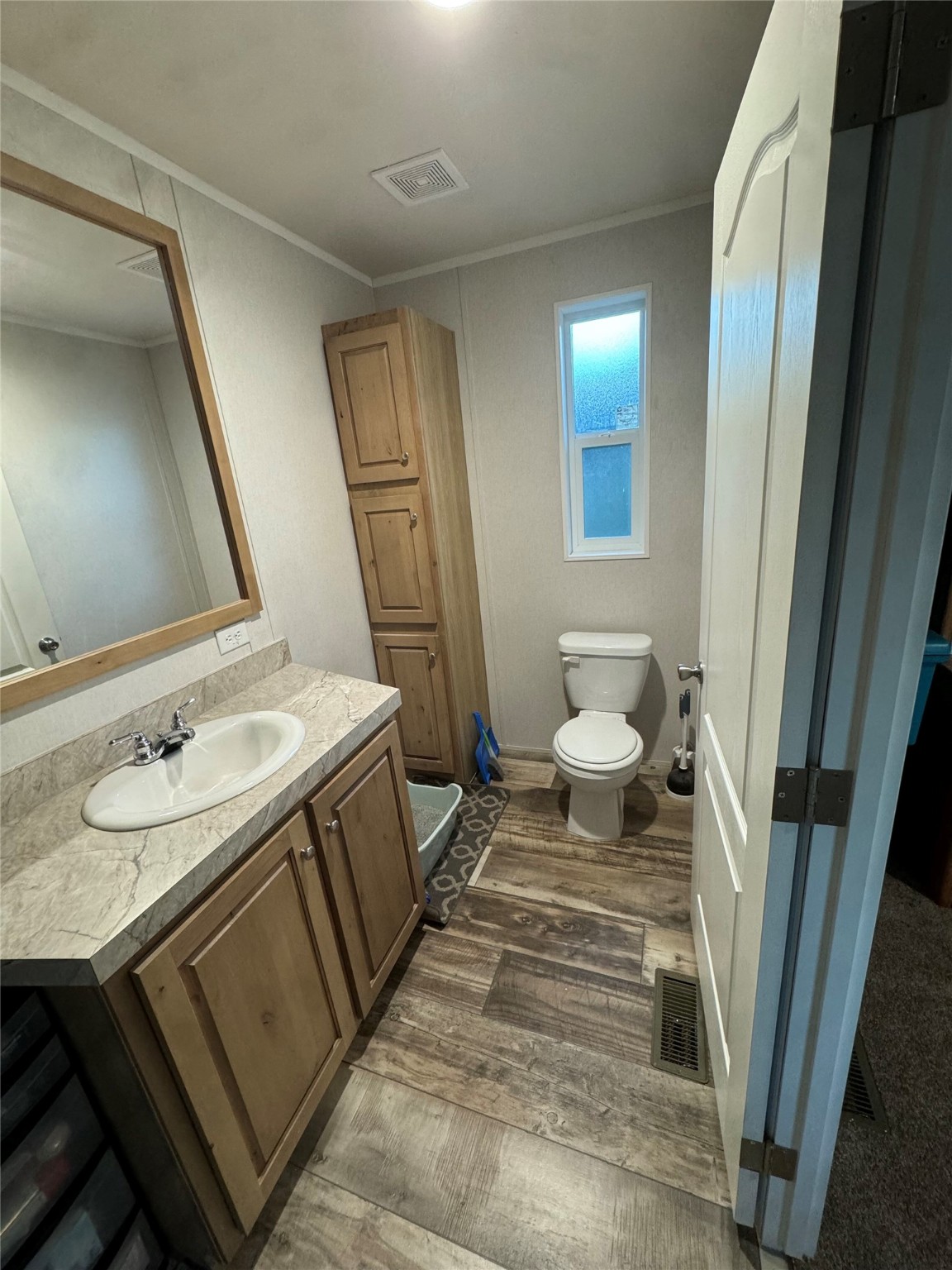 Missoula, Montana 59804, United States, 3 Bedrooms Bedrooms, ,2 BathroomsBathrooms,Residential,Pending,33875