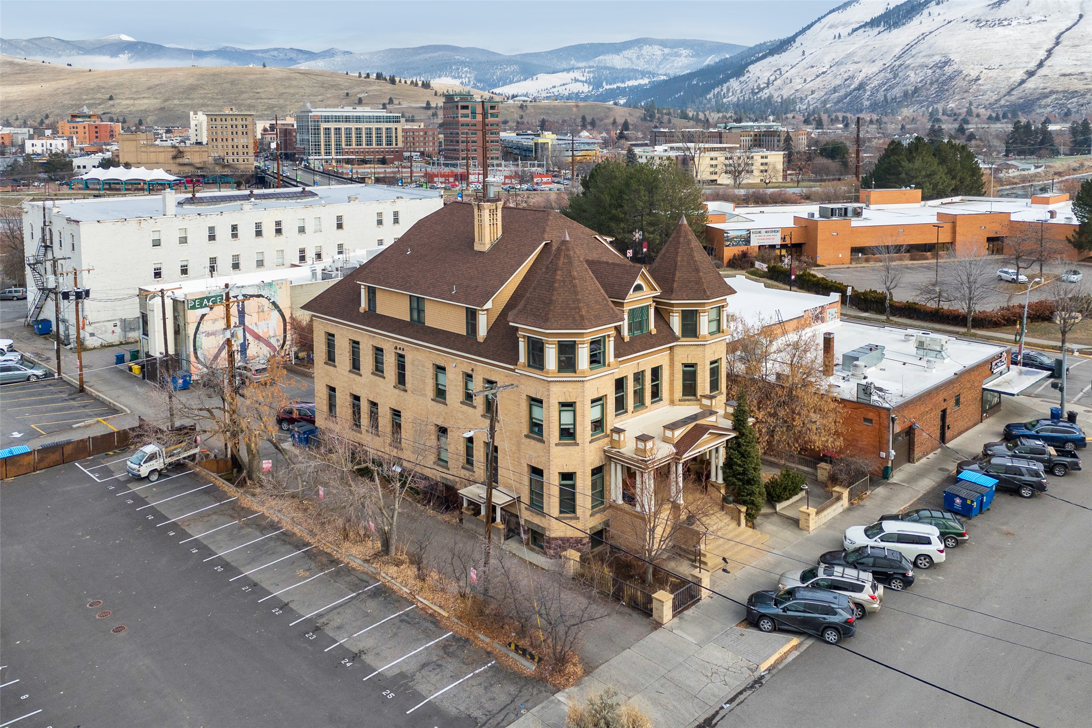 120 S 4th Street W 4 and 6