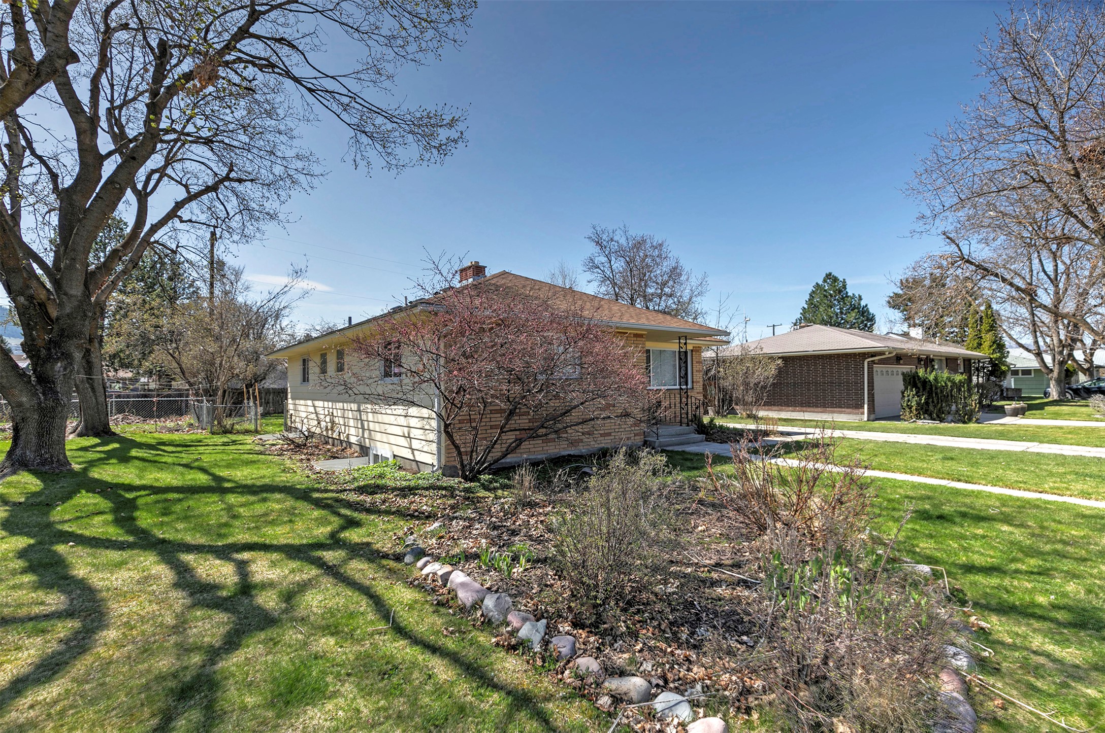 405 Kensington Avenue