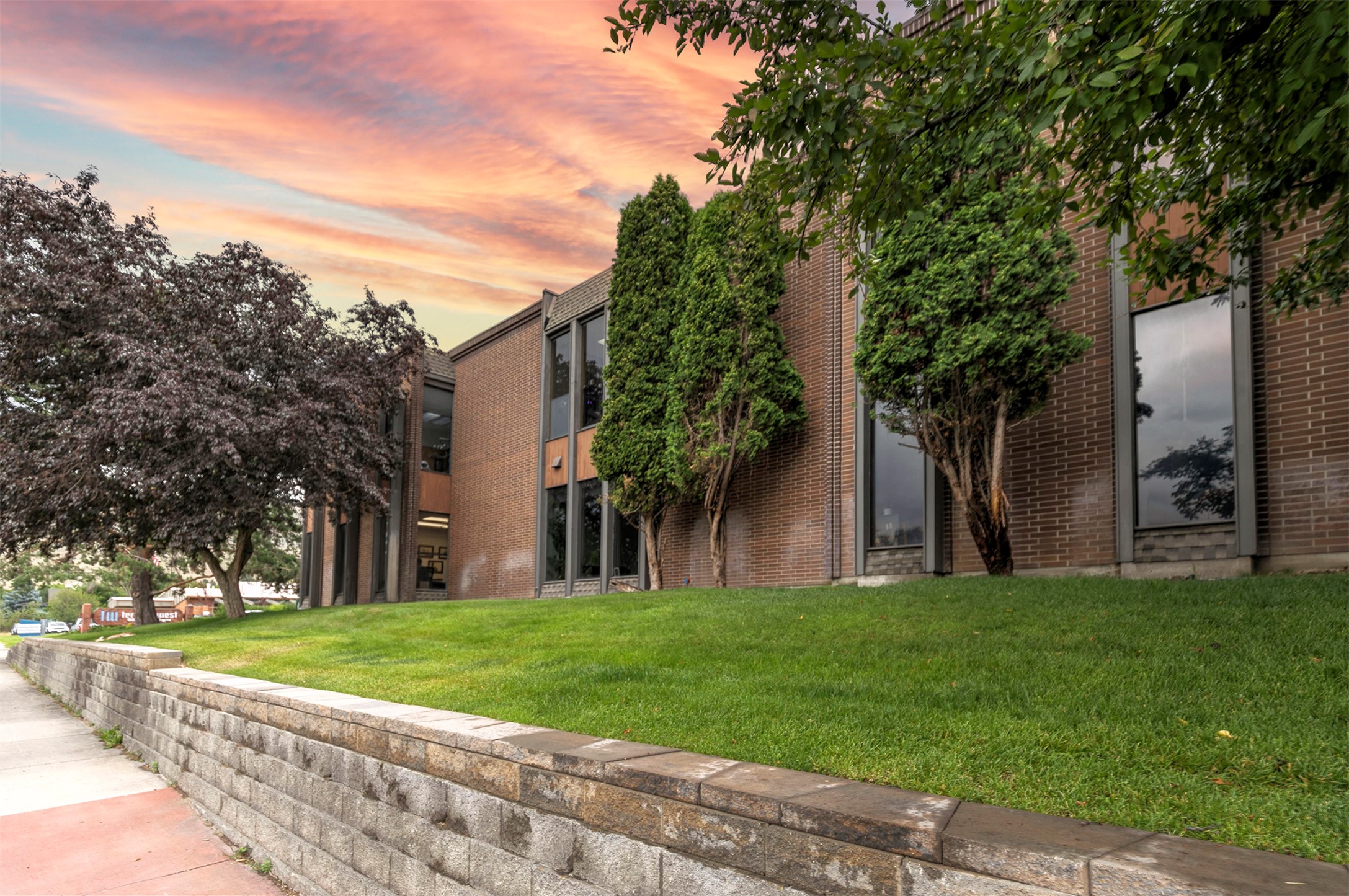 619 SW Higgins Avenue