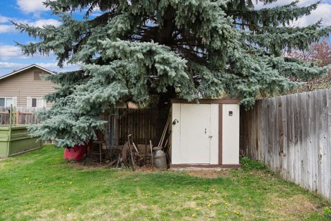 Tiny photo for 907 View Drive, Columbia Falls, MT 59912 (MLS # 30068401)