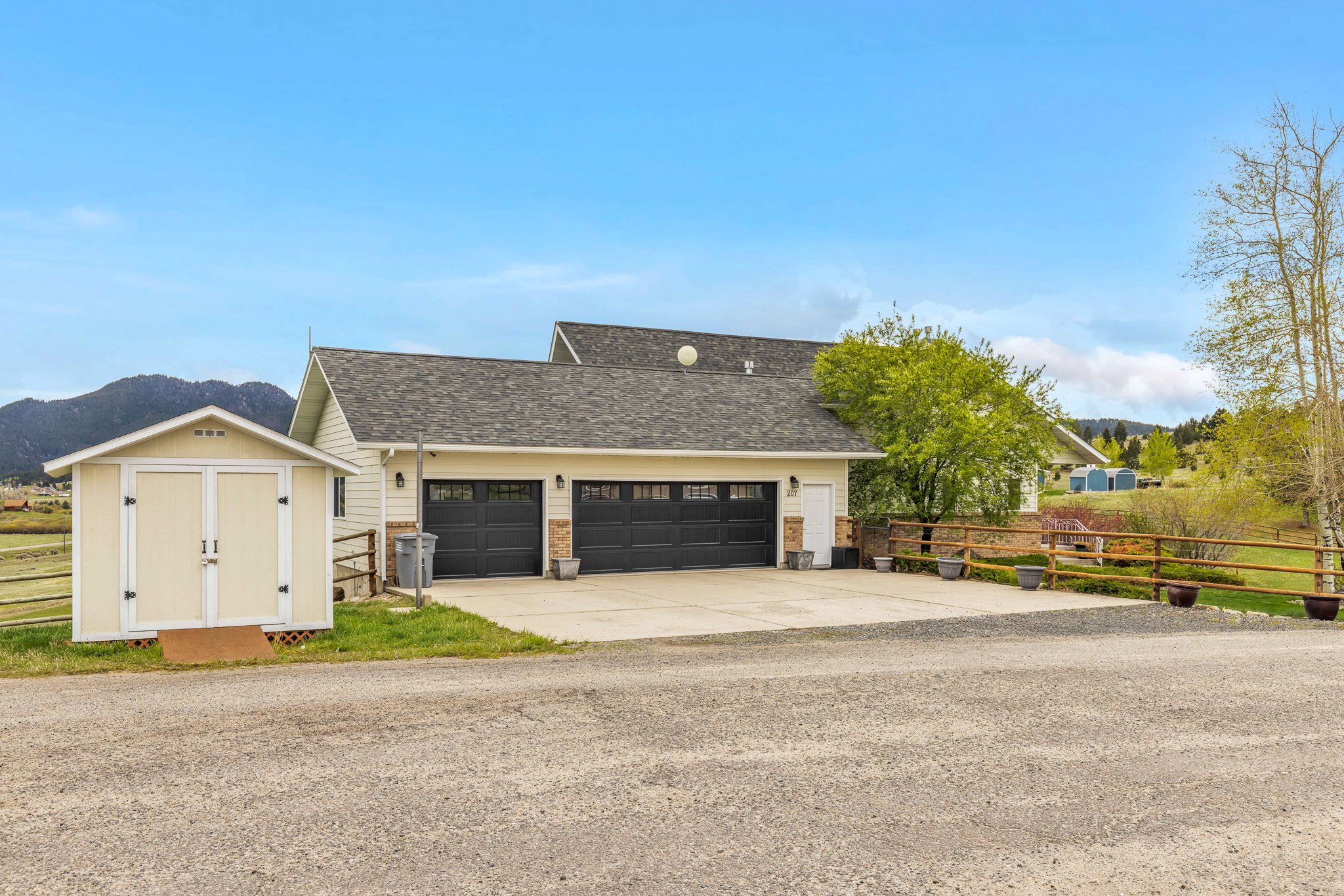 207 Cyprus Drive