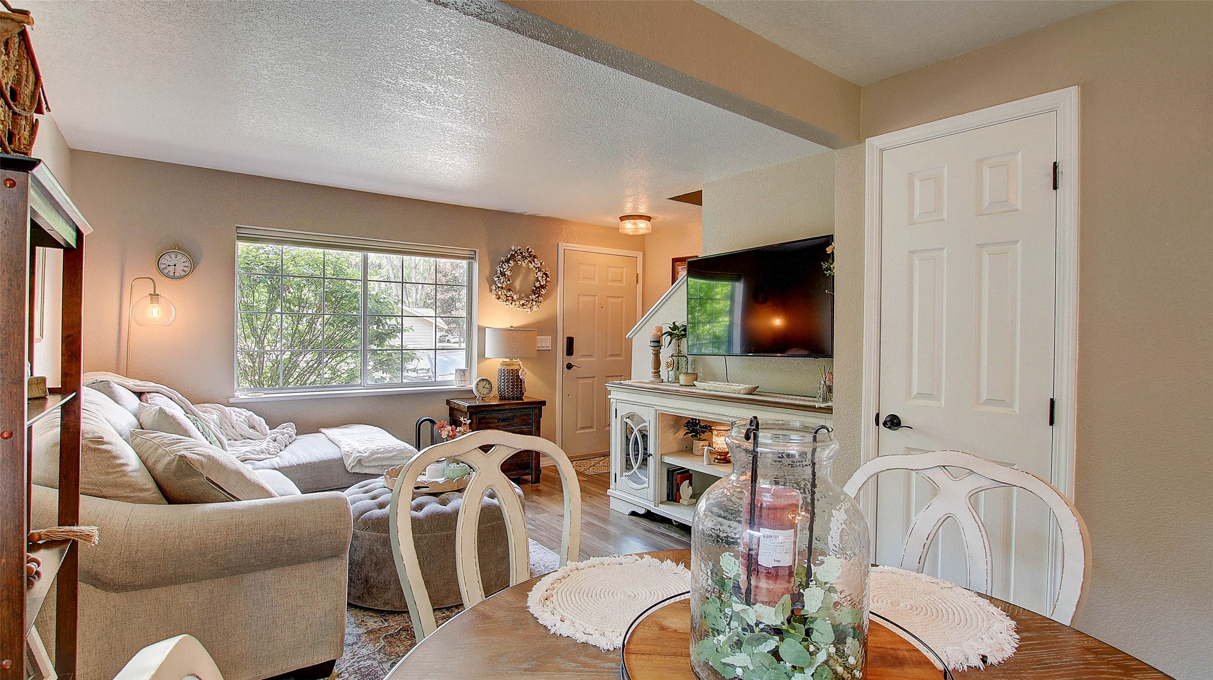 Missoula, Montana 59808, United States, 2 Bedrooms Bedrooms, ,2 BathroomsBathrooms,Residential,Active,152138