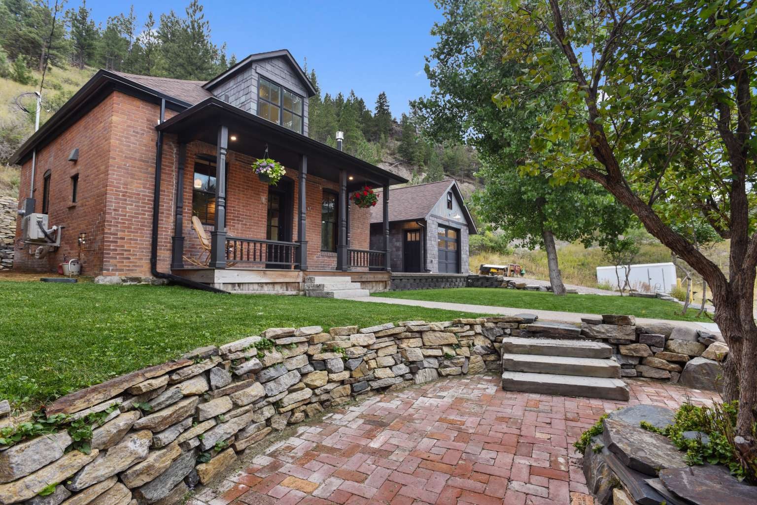 599 W Main Street
