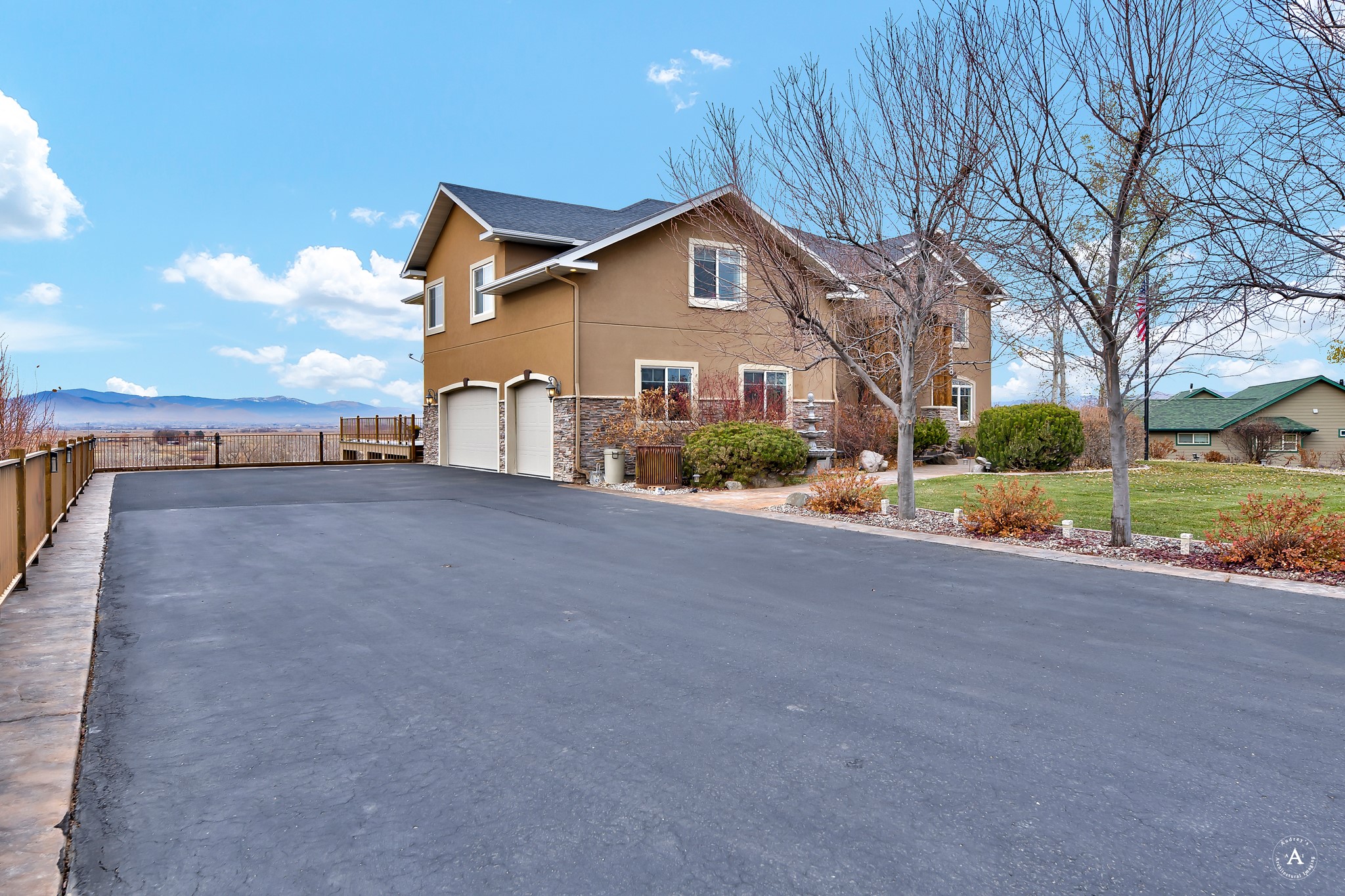 4428 Fox View Loop