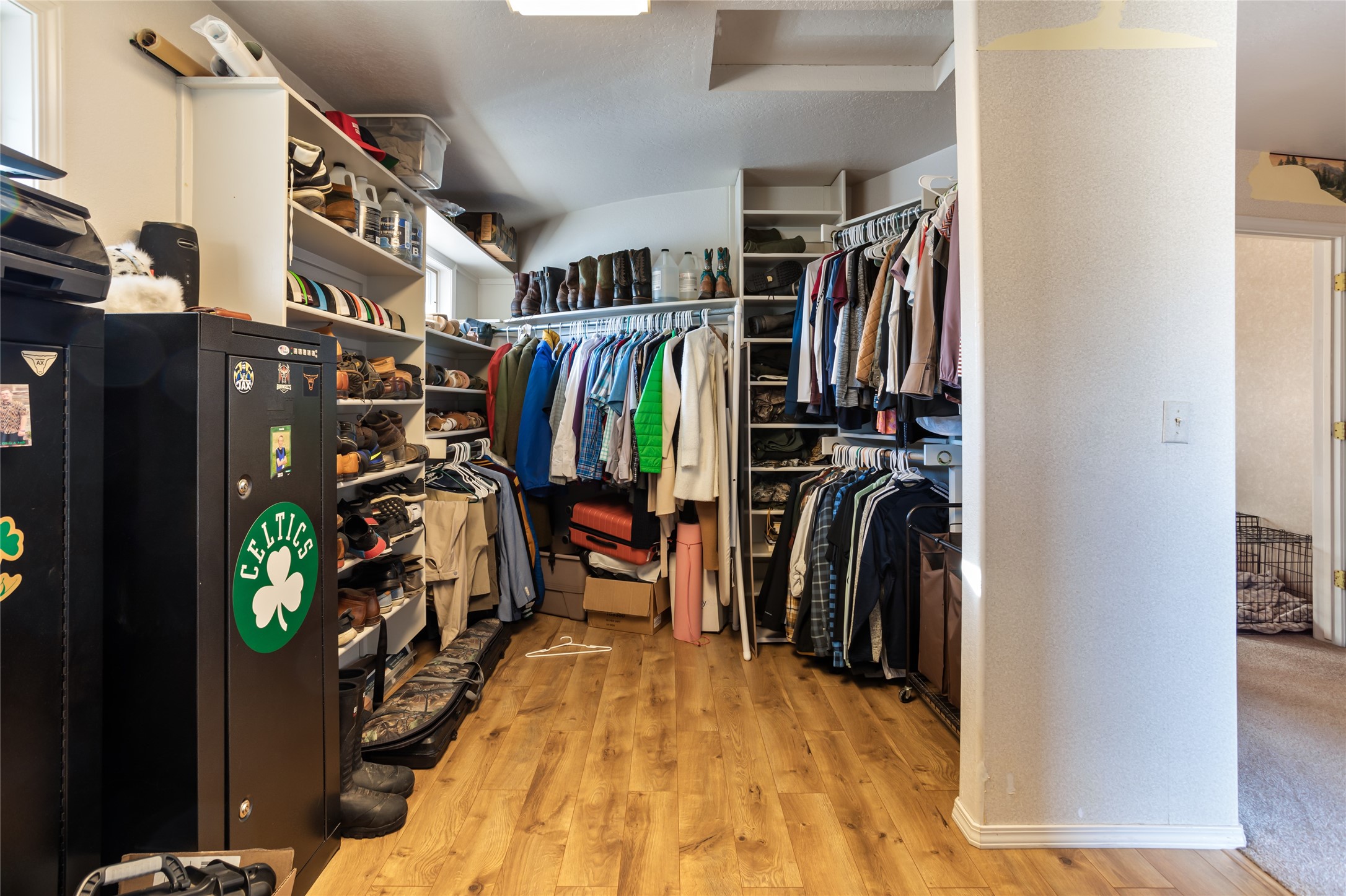 Lolo, Montana 59847, United States, 3 Bedrooms Bedrooms, ,2 BathroomsBathrooms,Residential,Pending,67135