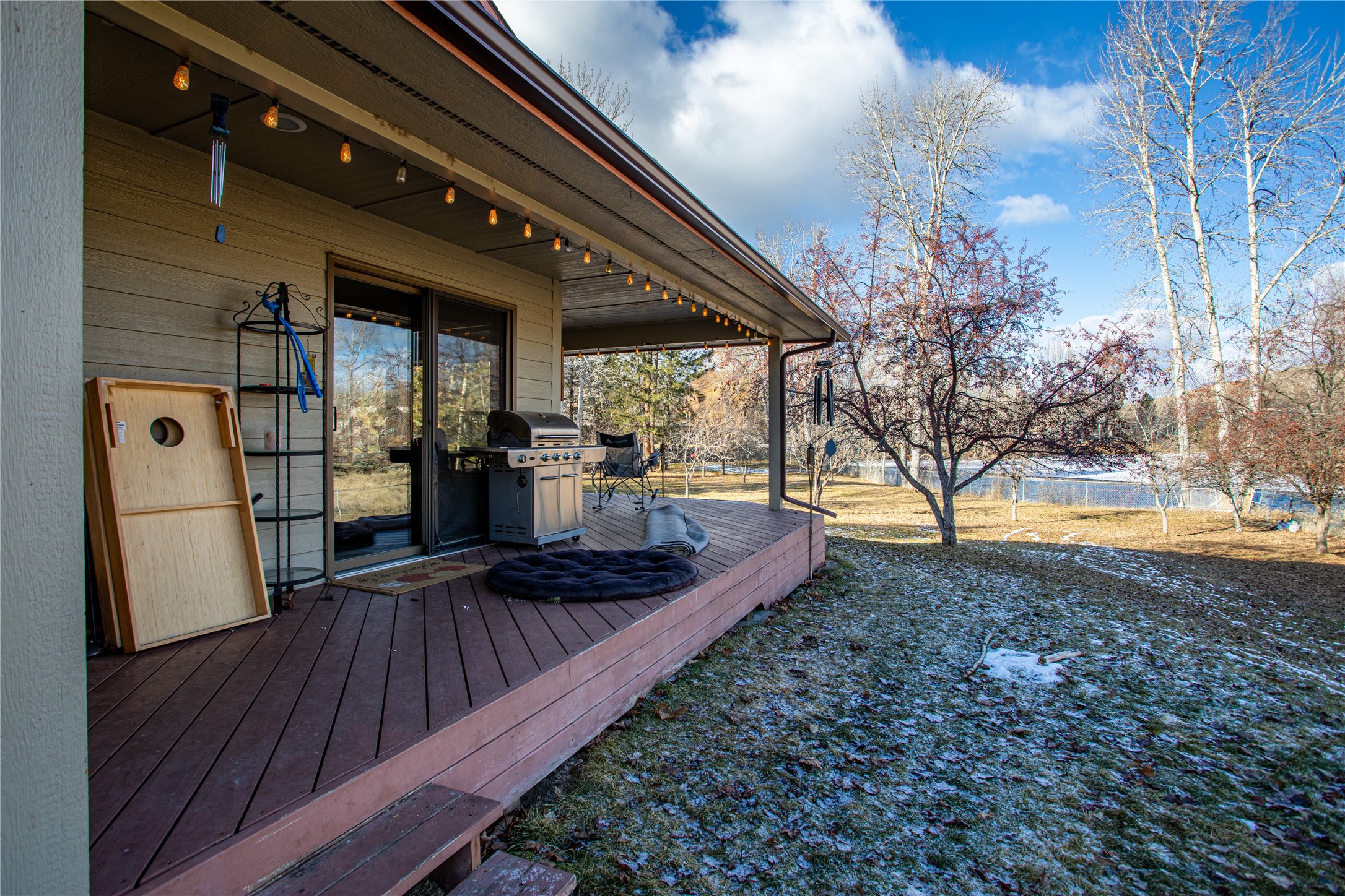 Lolo, Montana 59847, United States, 3 Bedrooms Bedrooms, ,2 BathroomsBathrooms,Residential,Pending,67135