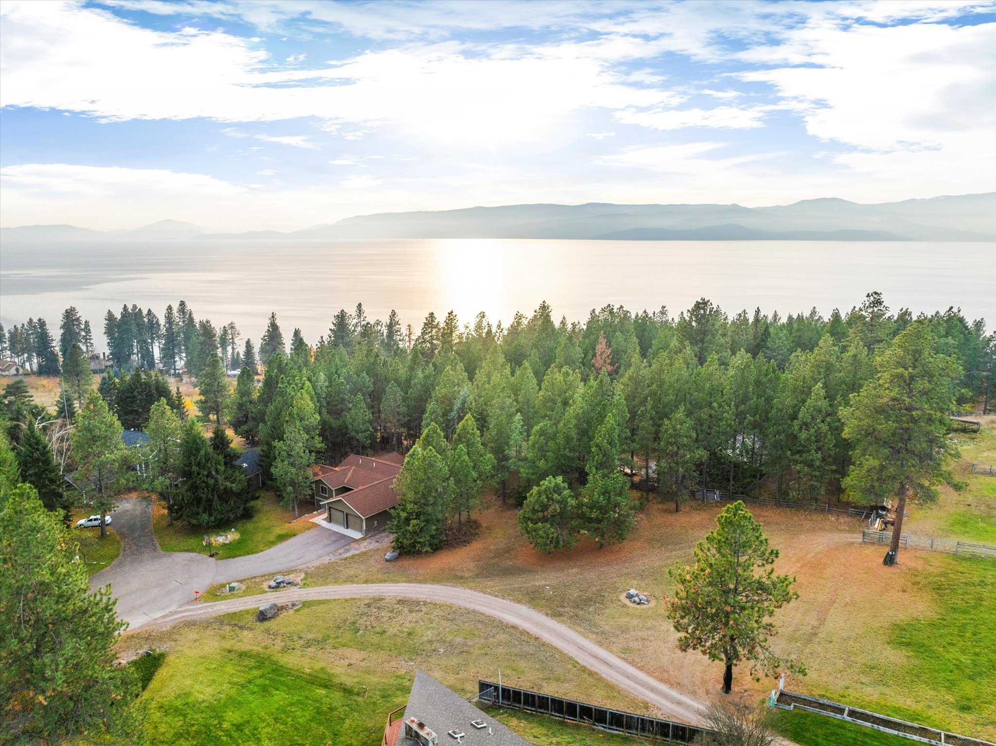 Bigfork, Montana 59911, United States, 3 Bedrooms Bedrooms, ,4 BathroomsBathrooms,Residential,Active,32300