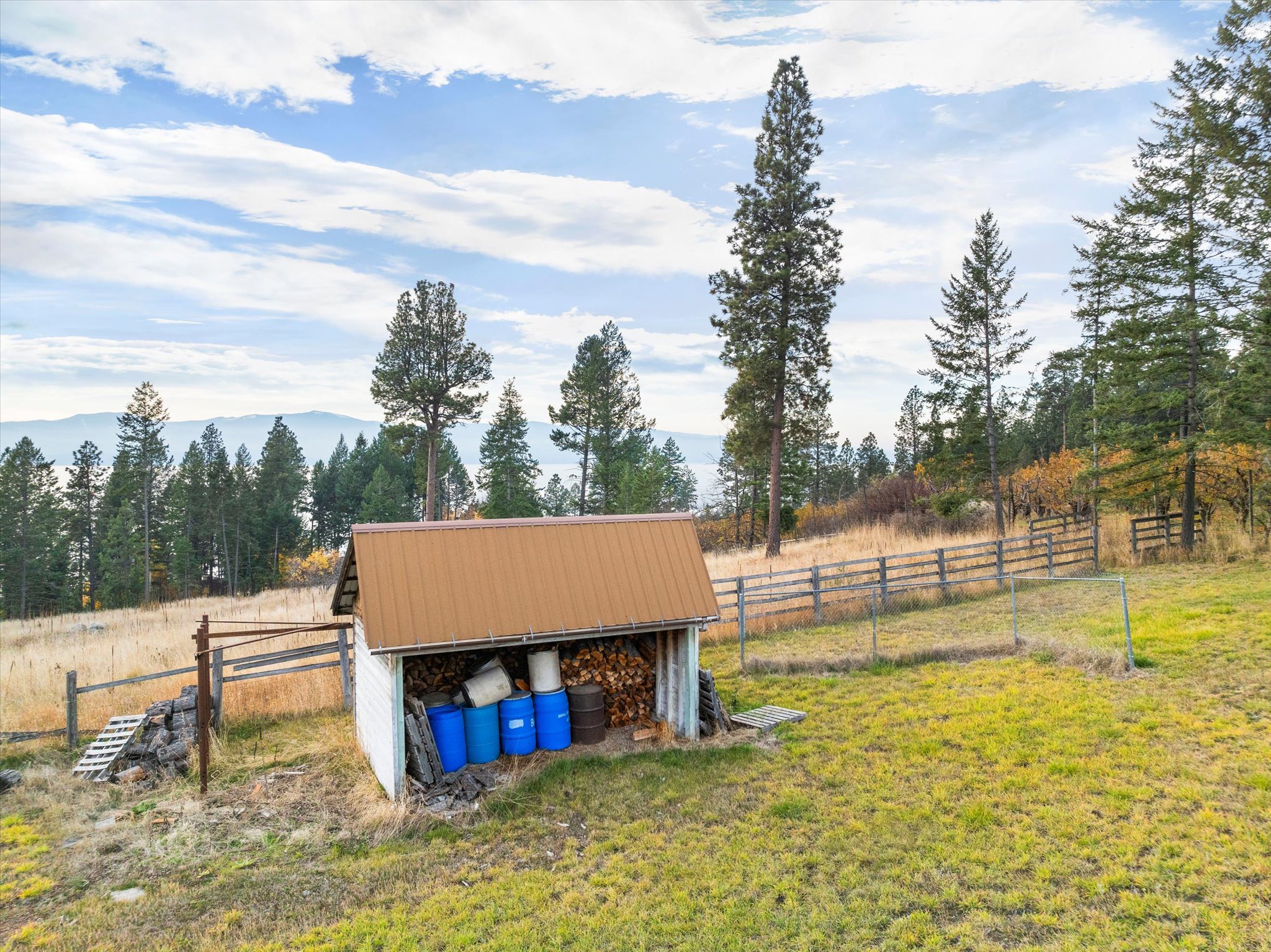 Bigfork, Montana 59911, United States, 3 Bedrooms Bedrooms, ,4 BathroomsBathrooms,Residential,Active,32300