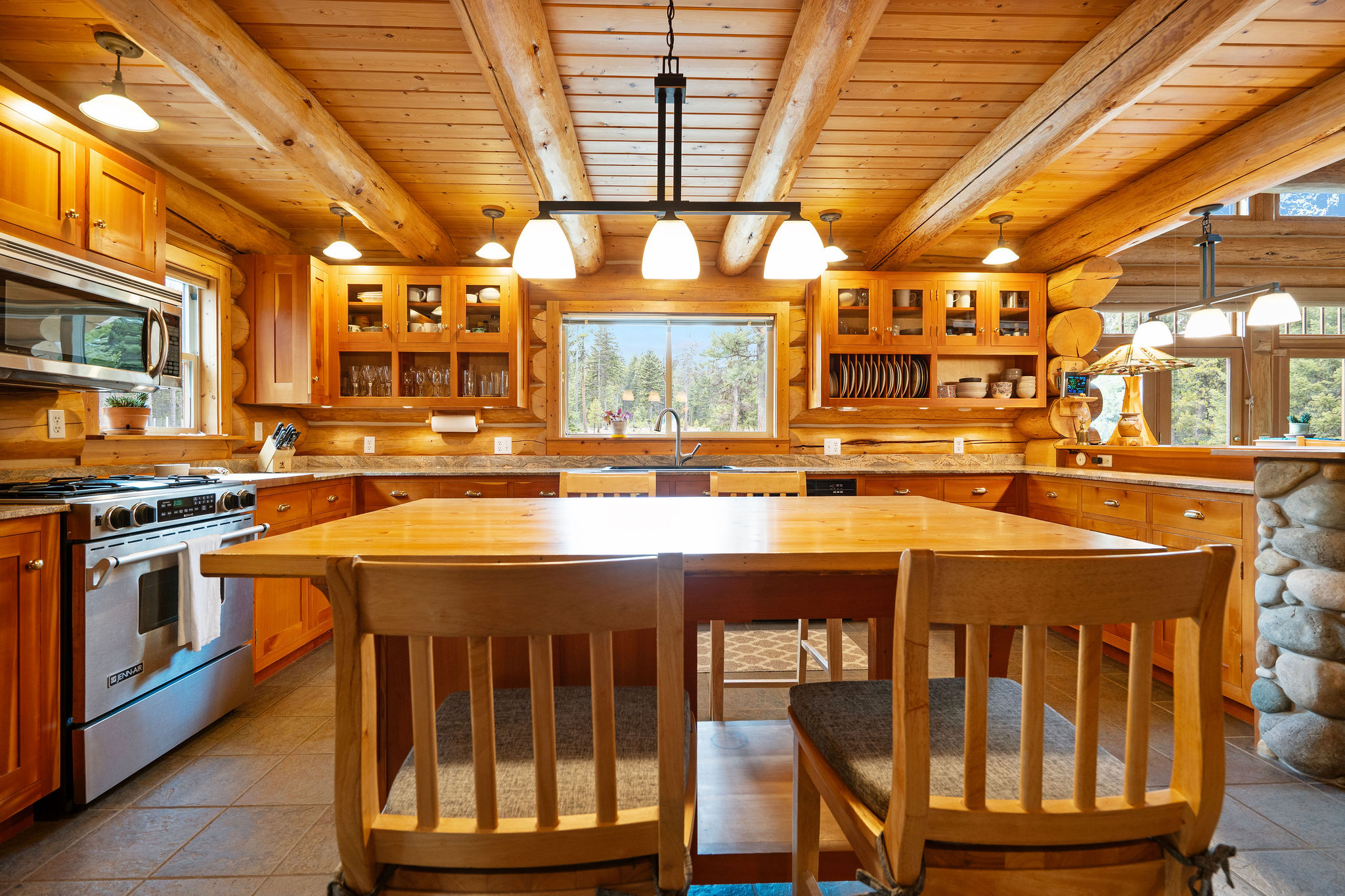 Libby, Montana, 59923, United States, 2 Bedrooms Bedrooms, ,3 BathroomsBathrooms,Residential,Active,2027757